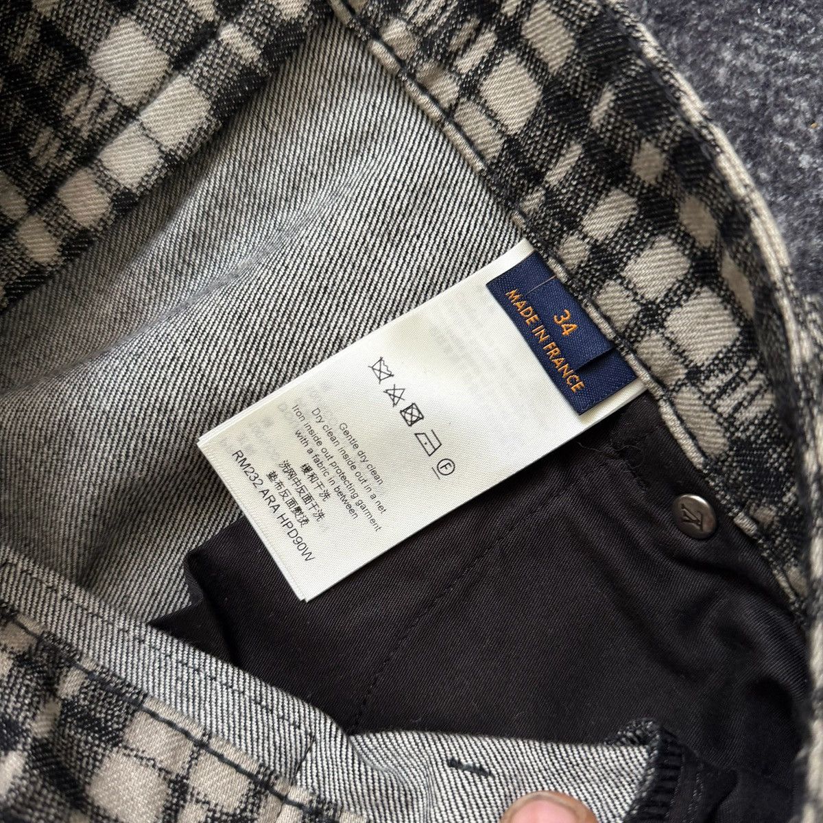 Louis Vuitton Louis Vuitton Checkered Monogram Cotton Shorts size 34 Size US 34 / EU 50 - 8 Thumbnail