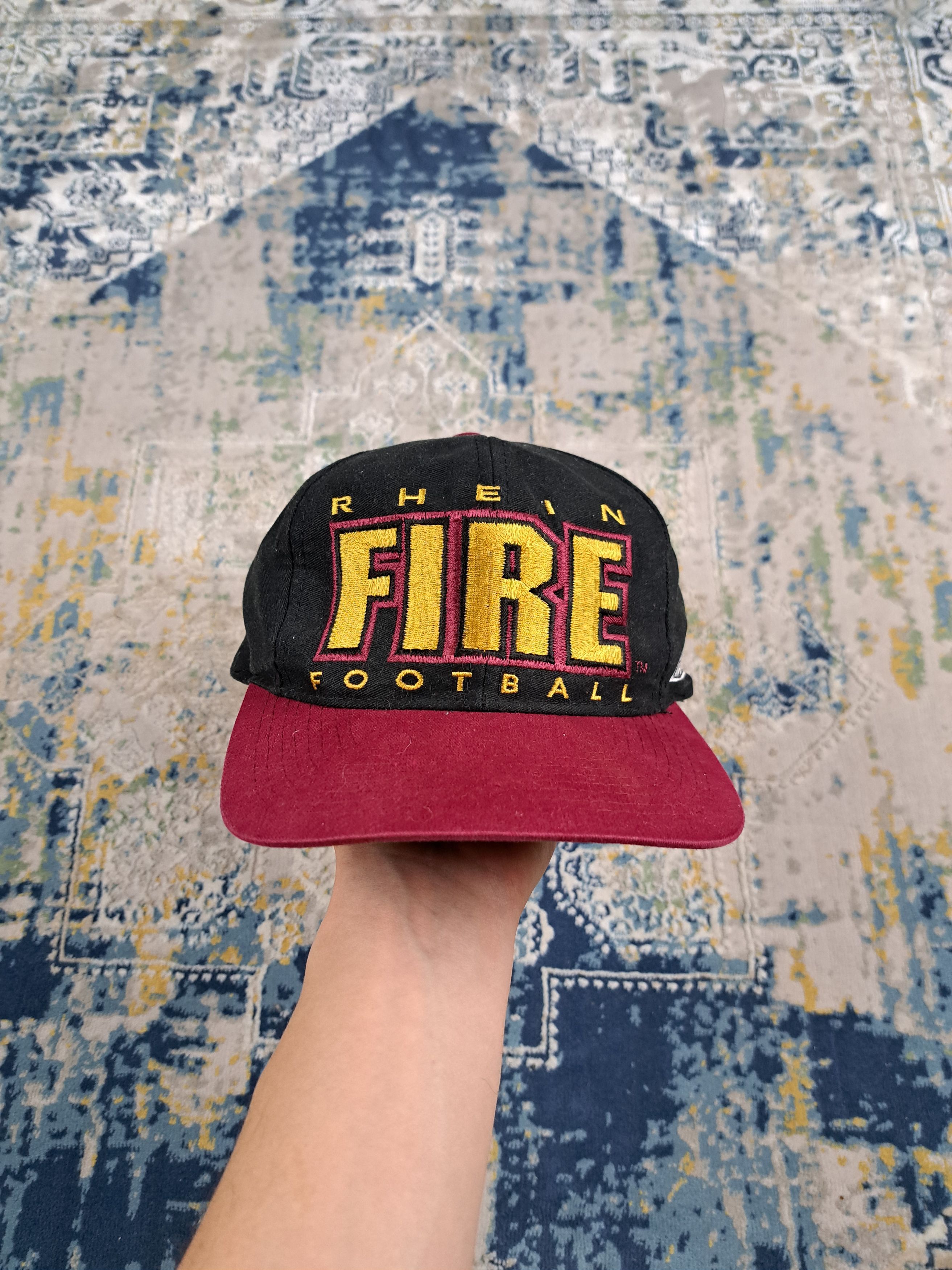 Vintage Vintage Fire College Cap Snap Back Streetwear Flames Size ONE SIZE - 2 Thumbnail