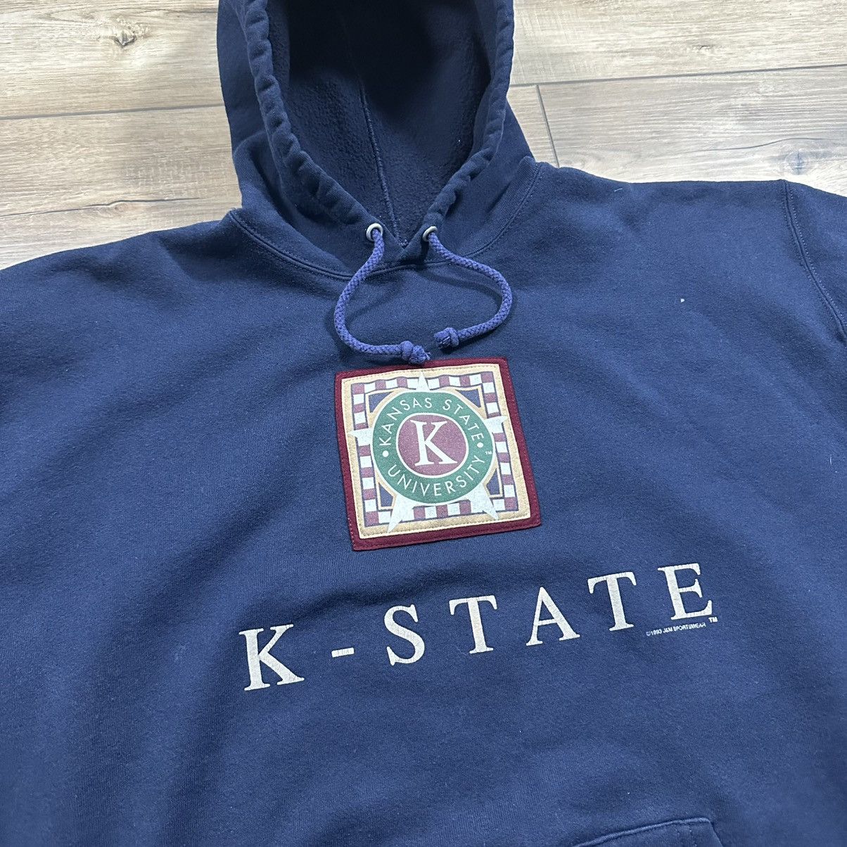 Other Vintage 1993 J&M Sportswear Kansas State Pullover Hoodie Size US XL / EU 56 / 4 - 4 Thumbnail