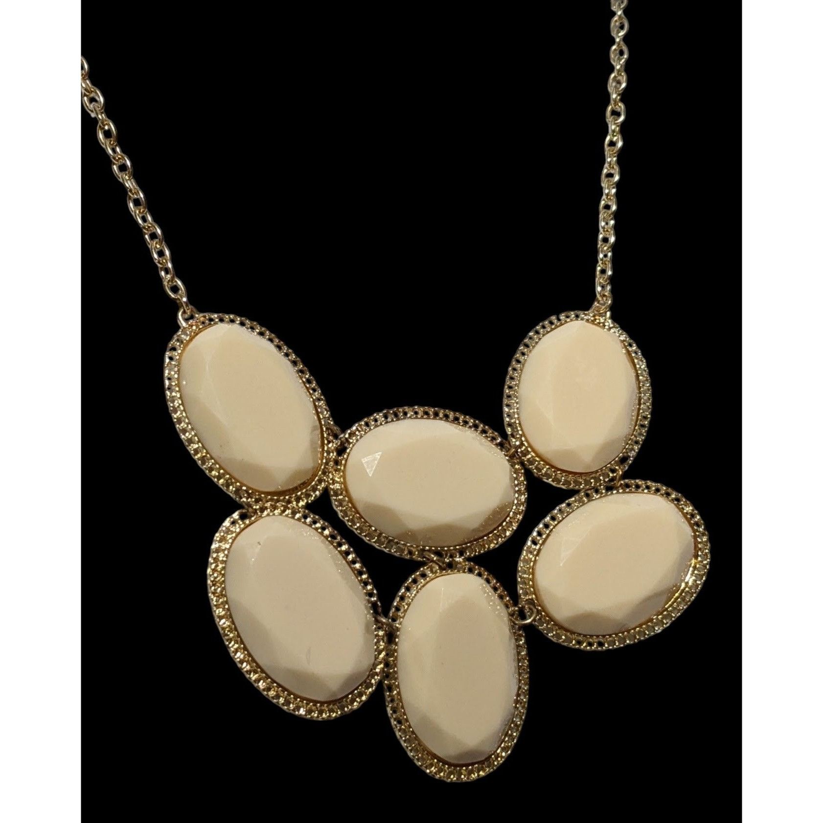 Other Retro Preppy Cream Gemmed Statement Necklace Size ONE SIZE - 2 Thumbnail
