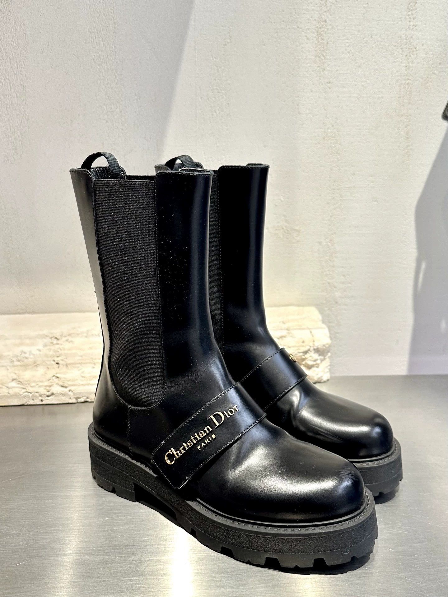Dior Dior Pre-Owned Black Short Plat Boot 36.5 Toe Scuff Size US 6 / IT 36 - 2 Thumbnail