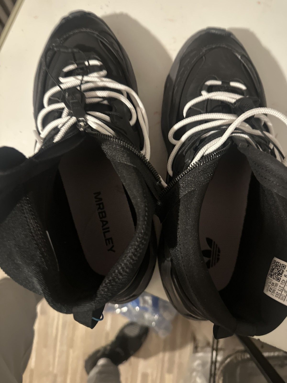 Adidas Adidas Ozmorphis MrBailey Size US 9.5 / EU 42-43 - 20 Thumbnail