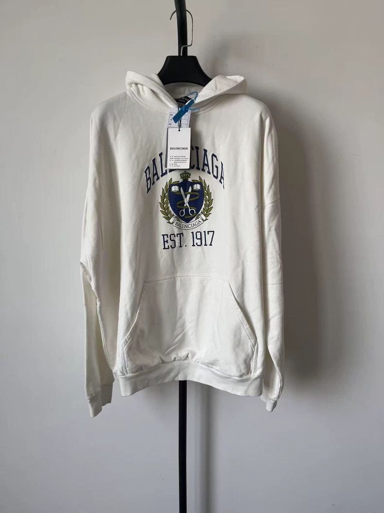 Balenciaga Balenciaga size 2 Letter Logo printed hooded long sleeve sw Size US S / EU 44-46 / 1 - 1 Thumbnail