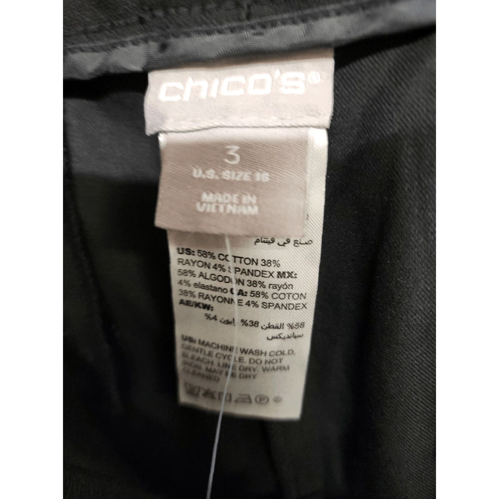 Vintage CHICOS Black Convertible Straight Leg Crop Pant 16 Regular Stretc h Luxe NWT 27" Inseam Womens Pants Size 26" / US 2 / IT 38 - 4 Thumbnail