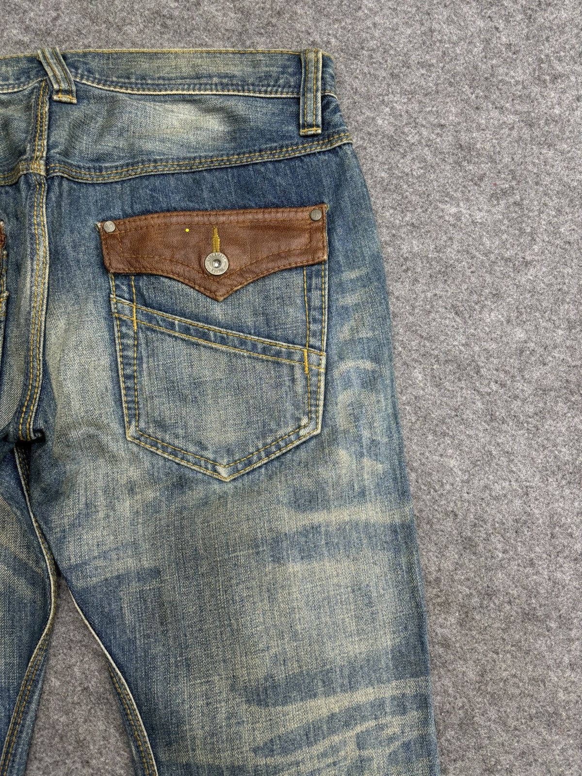 Japanese Brand 💥Japan Style Flare💥Hideaways Curve Distressed Denim F582 Size US 33 - 12 Thumbnail
