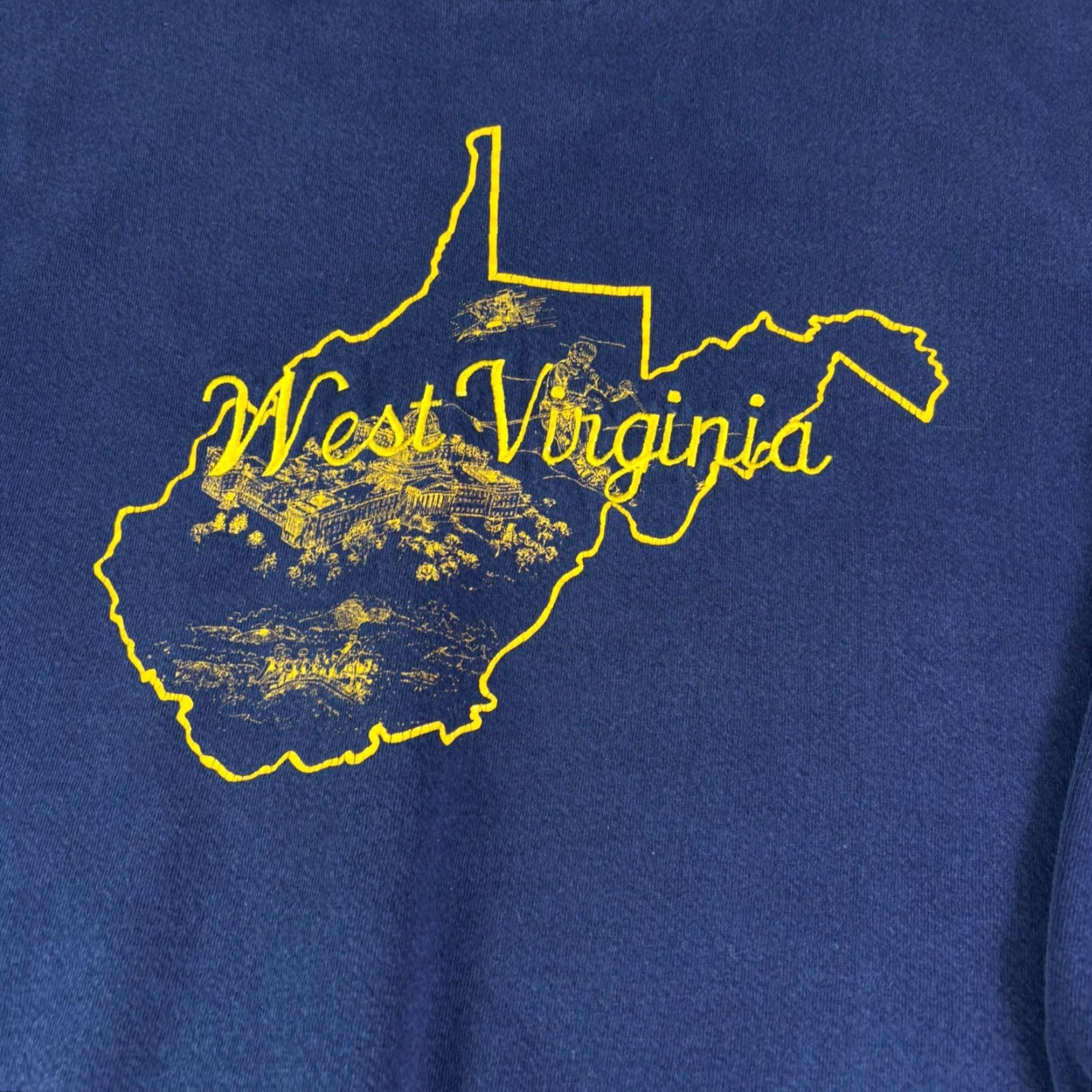 Vintage VINTAGE Campus Outpost Sweatshirt XL Navy Blue Graphic Print Pullover Crew Neck Unisex Adults Size US XL / EU 56 / 4 - 7 Thumbnail