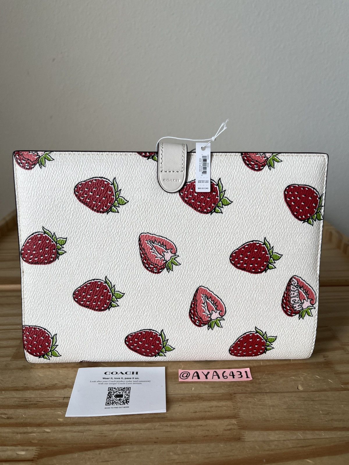 Coach Coach Notebook with strawberry printed Size ONE SIZE - 2 Thumbnail