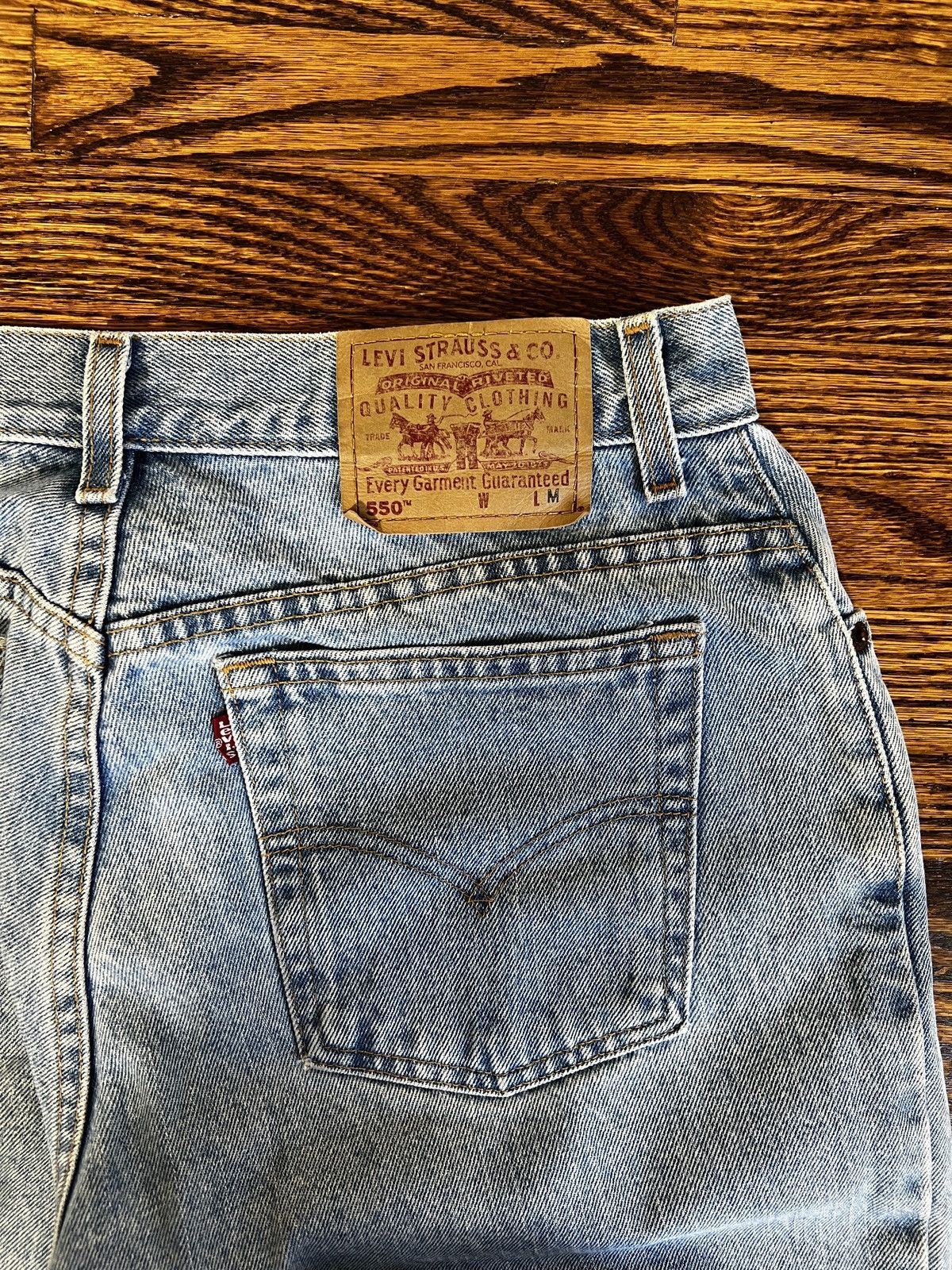 Levi's × Vintage 550 Vintage Levi’s Medium Wash Jeans Size US 32 / EU 48 - 3 Thumbnail