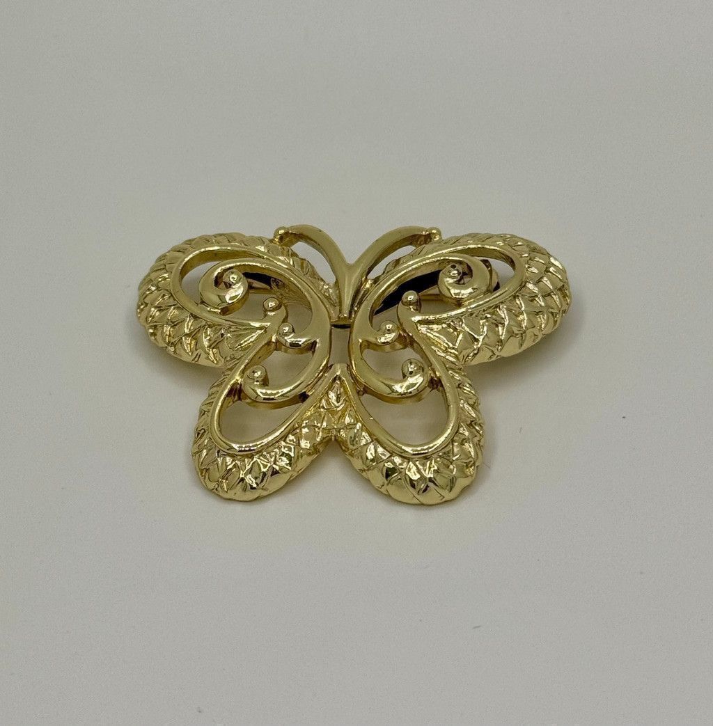 Other Vintage Gold Tone Butterfly Pin Brooch With Scrolls Design Size ONE SIZE - 1 Thumbnail