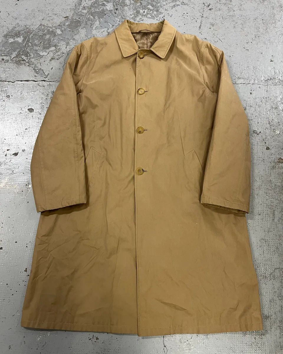 Armani 1990s Armani Collezioni Beige Trench Gabardine Coat Size US L / EU 52-54 / 3 - 1 Thumbnail