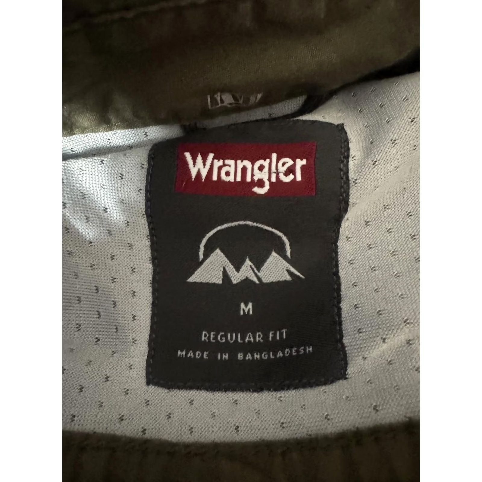 Wrangler Wrangler Men's Regular Fit Shirt Olive Green Print Short Sleeve Button-Up with Chest Pocket Size US M / EU 48-50 / 2 - 3 Thumbnail