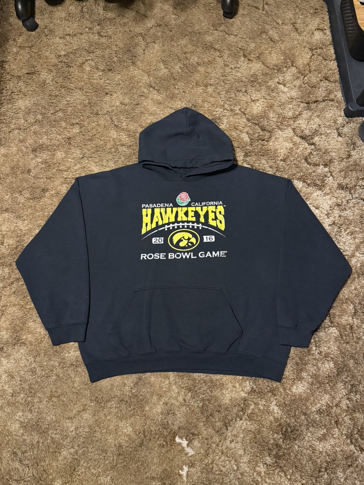 Vintage Iowa Hawkeyes 2016 Rose Bowl College Football Hoodie XXLarge Size US XL / EU 56 / 4 - 1 Thumbnail