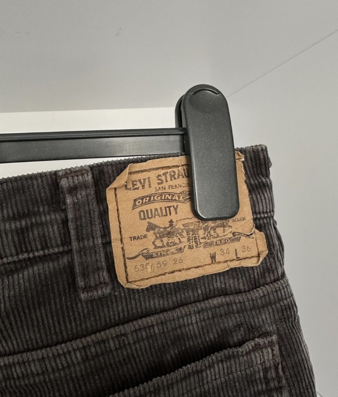 Levi's Vintage Levi’s 630 Velvet Flared Bootcut 80s-90s FranceJeans Size 30" / US 8 / IT 44 - 2 Thumbnail