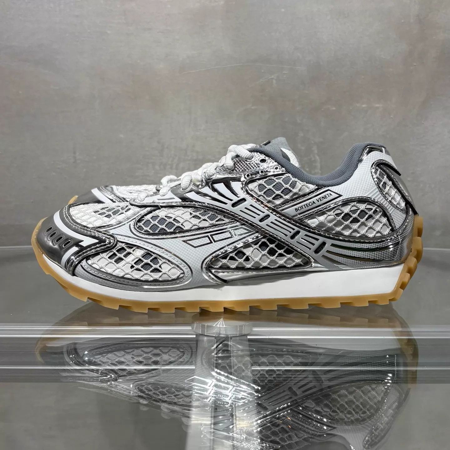 Bottega Veneta Bottega Veneta Orbit Silver/White Sneakers 38 NIB Size US 7.5 / IT 37.5 - 3 Thumbnail