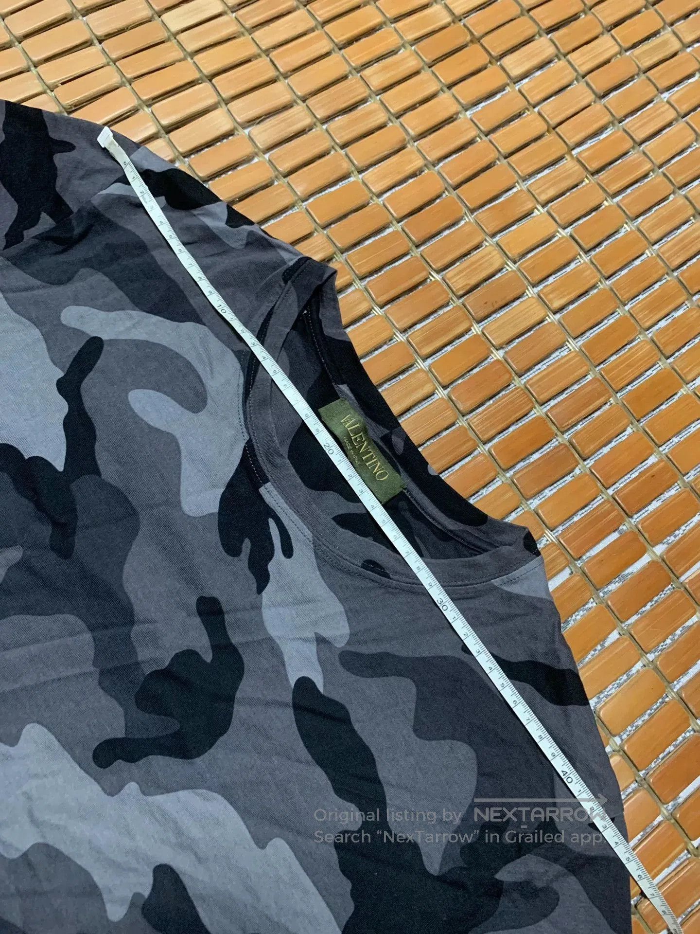 Valentino Valentino Camouflage Rivet Short. Size US S / EU 44-46 / 1 - 5 Thumbnail