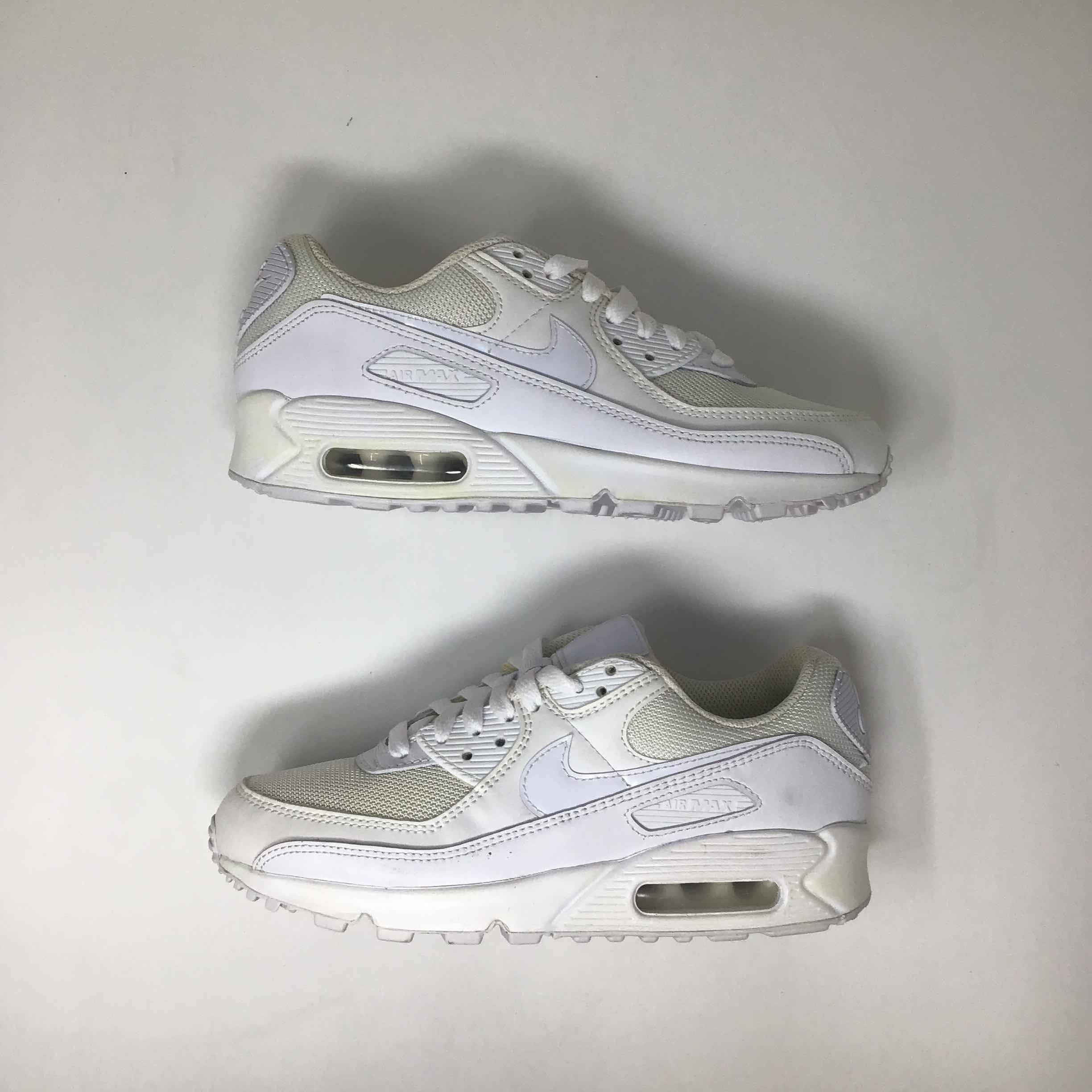 Wmns Air Max 90 Twist Triple White
