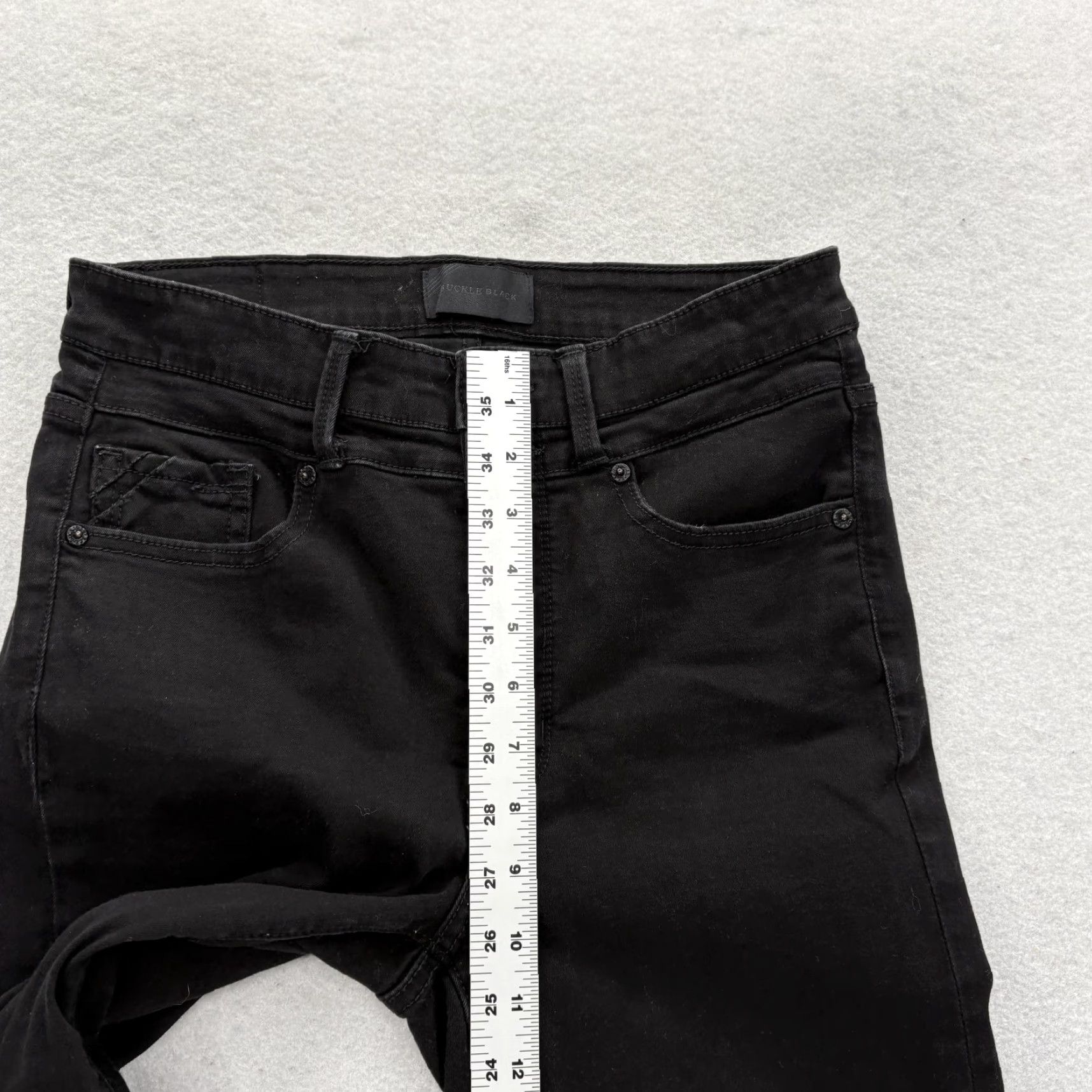 Buckle Black Buckle Black Jeans Bootcut Womens 26 Regular Black Dark Wash Stretch Shaping Slim 5-Pocket Denim Inseam 28 Zip Mens? (Note: gender should be Women) Size 26" / US 2 / IT 38 - 7 Thumbnail