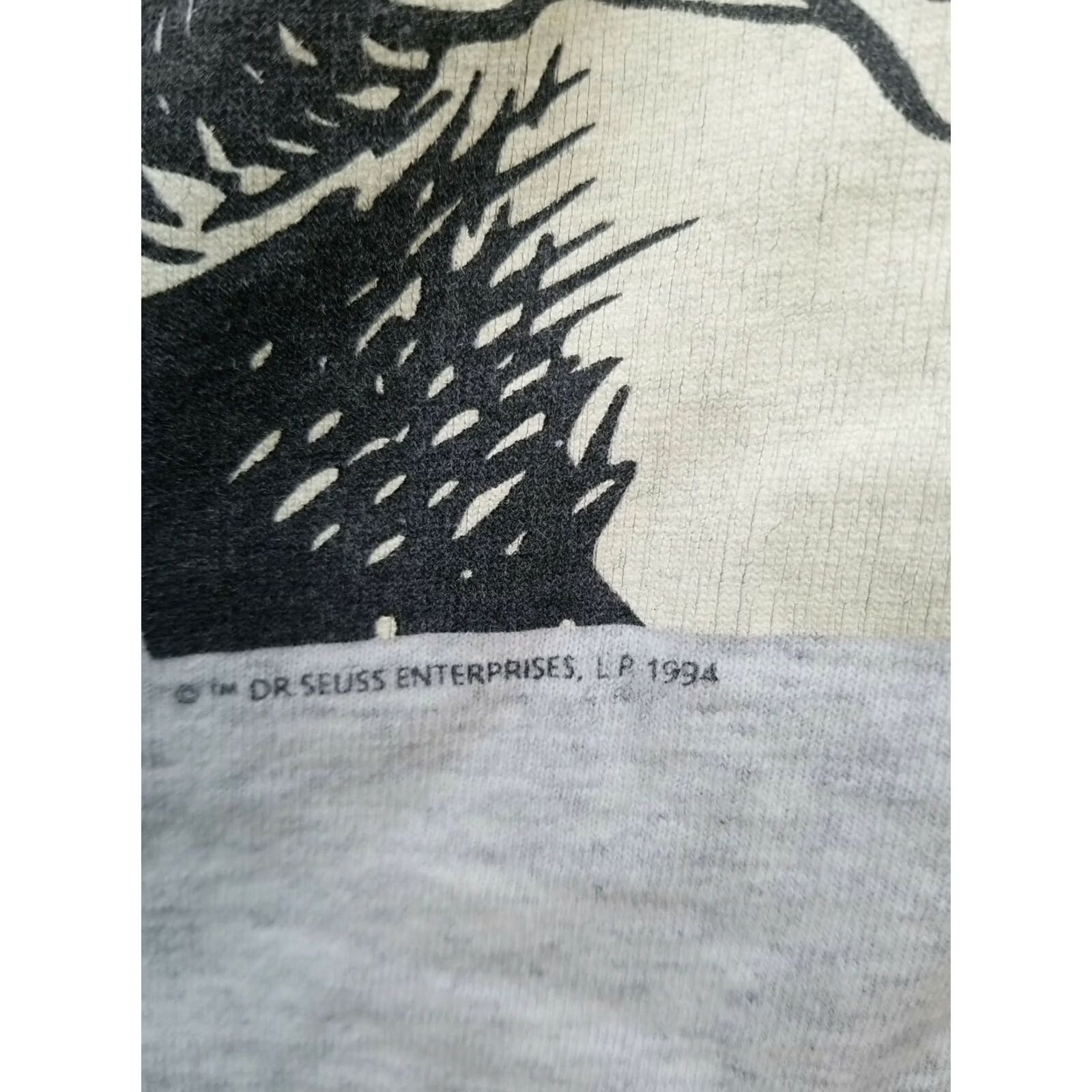 Vintage VTG 1990s DR SUESS WEAR Cat In The Hat Single Stitch Graphic T Shirt MENS XL Gray Size US XL / EU 56 / 4 - 2 Thumbnail