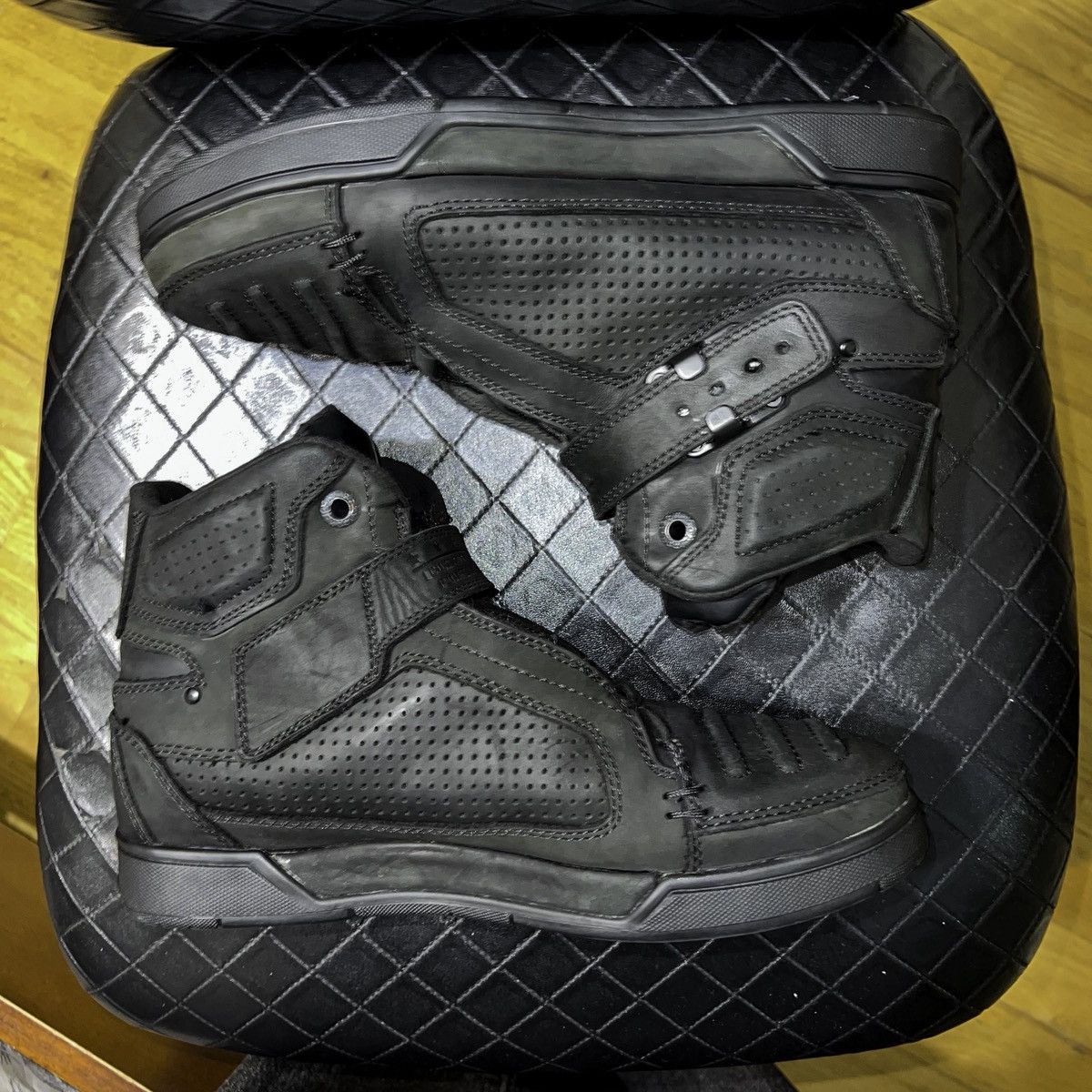ICON Motorsports ICON Truant hybrid sneaker boots black moto streetwear 10.5 Size US 10.5 / EU 43-44 - 1 Thumbnail
