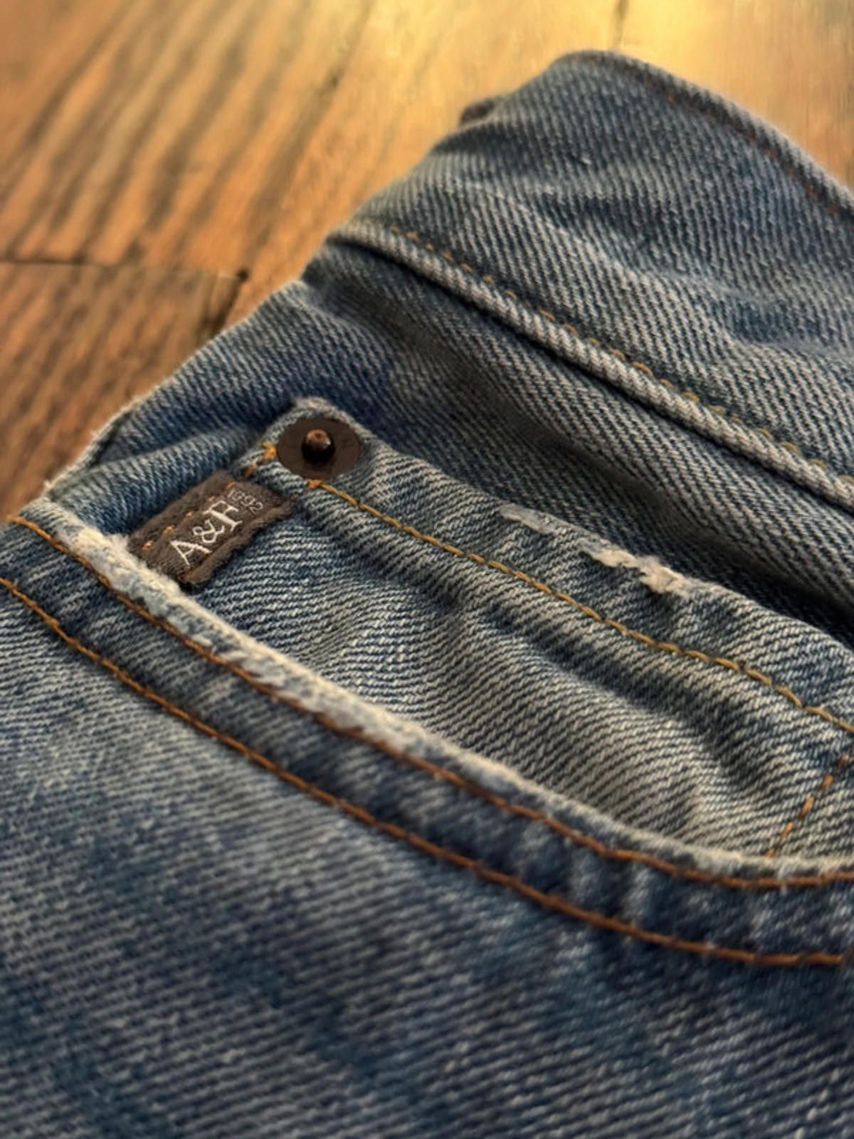 Abercrombie & Fitch A&F Jeans -Light Wash- 30x32 Size US 30 / EU 46 - 3 Thumbnail