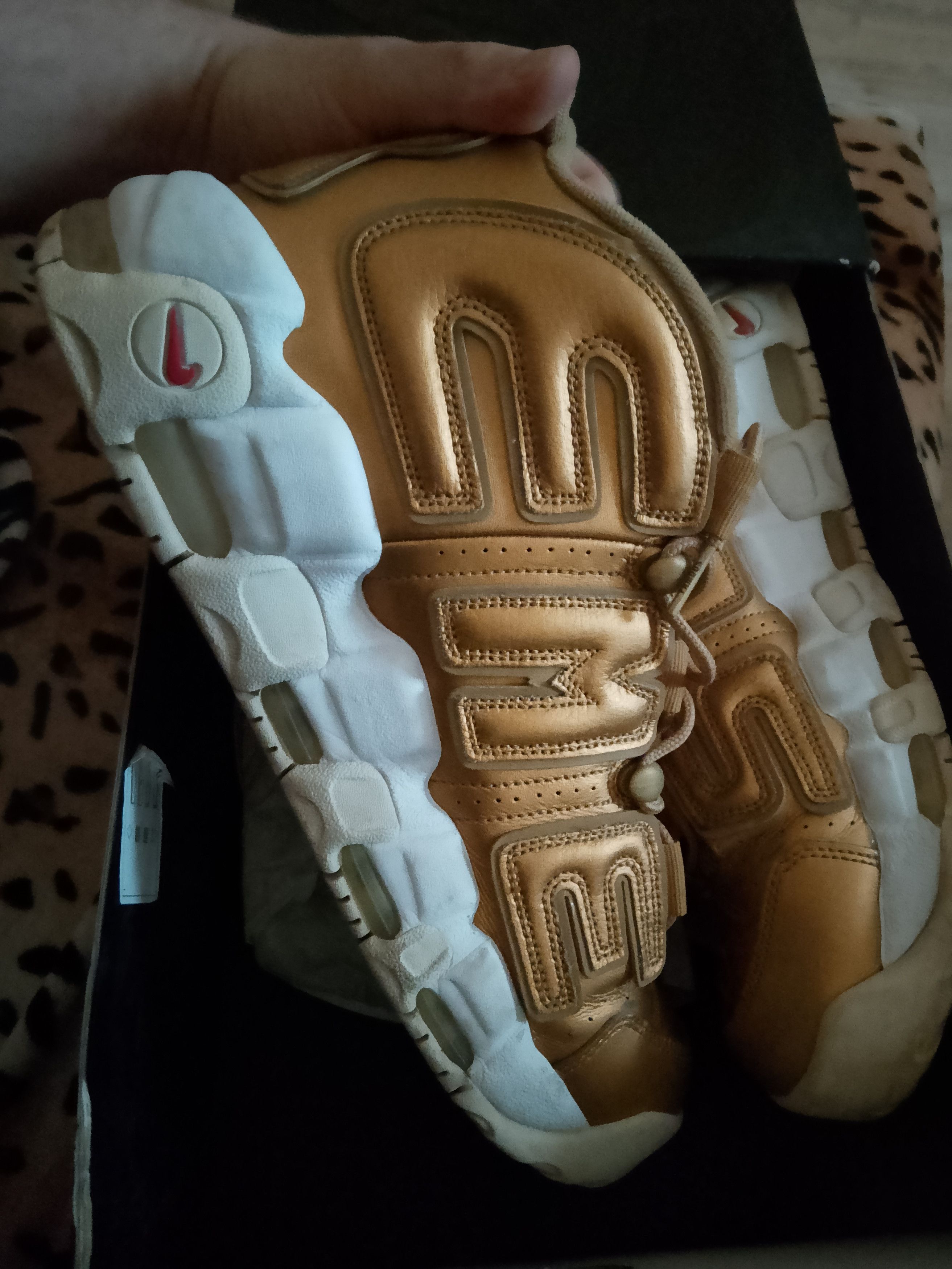 Nike × Supreme Nike Air Uptempo 12 US Size US 12 / EU 45 - 5 Thumbnail