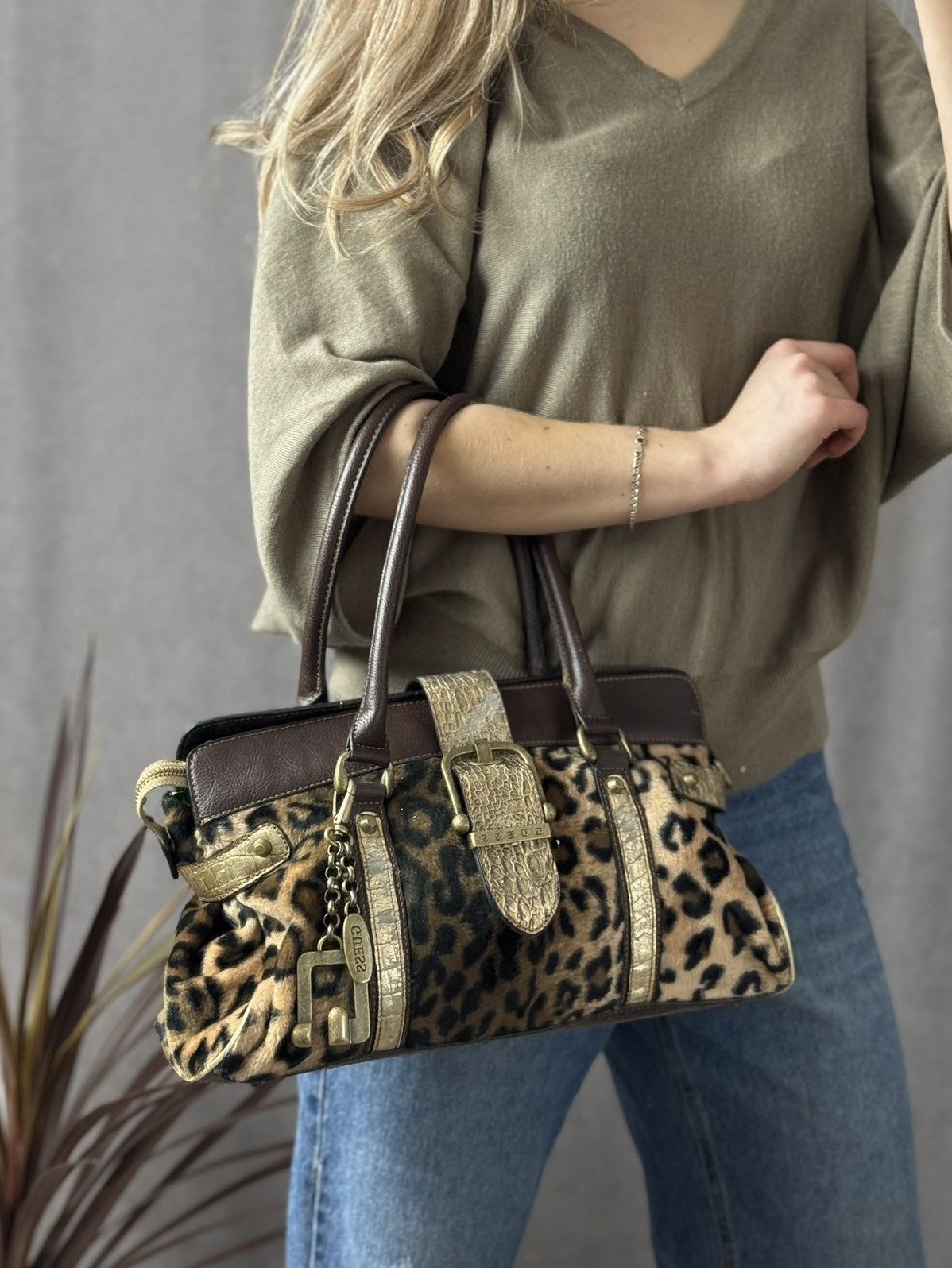 Rare🔥 Y2K Vintage GUESS 90s Shoulder Bag Avantgarde Leopard