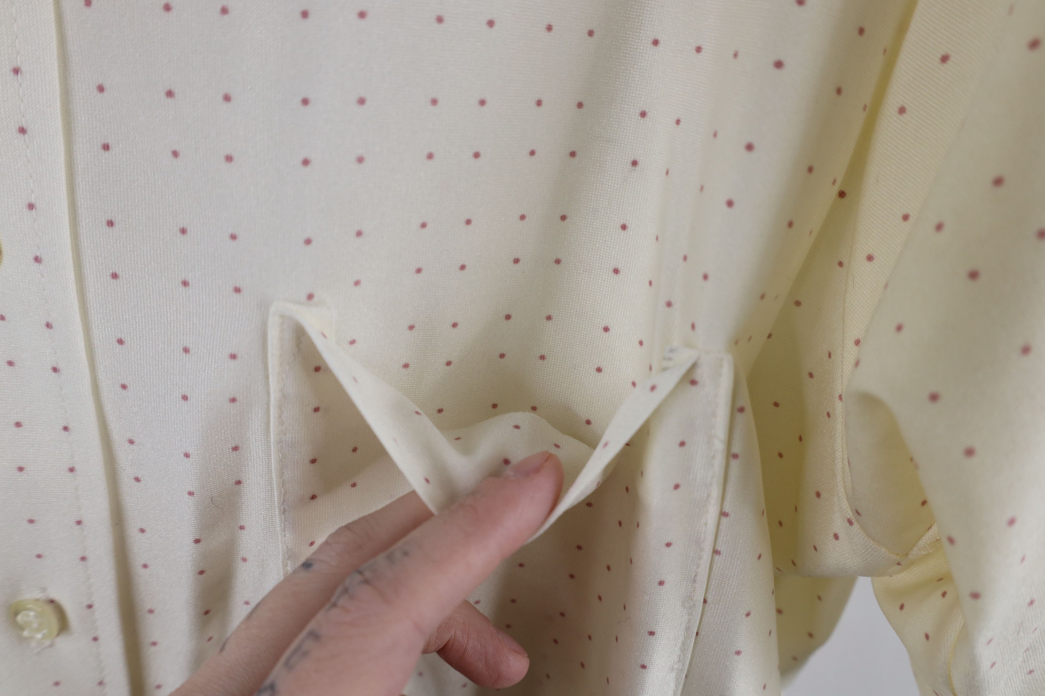 Vintage Vintage 70s Streetwear Dot Knit Short Sleeve Button Shirt Size US M / EU 48-50 / 2 - 7 Thumbnail