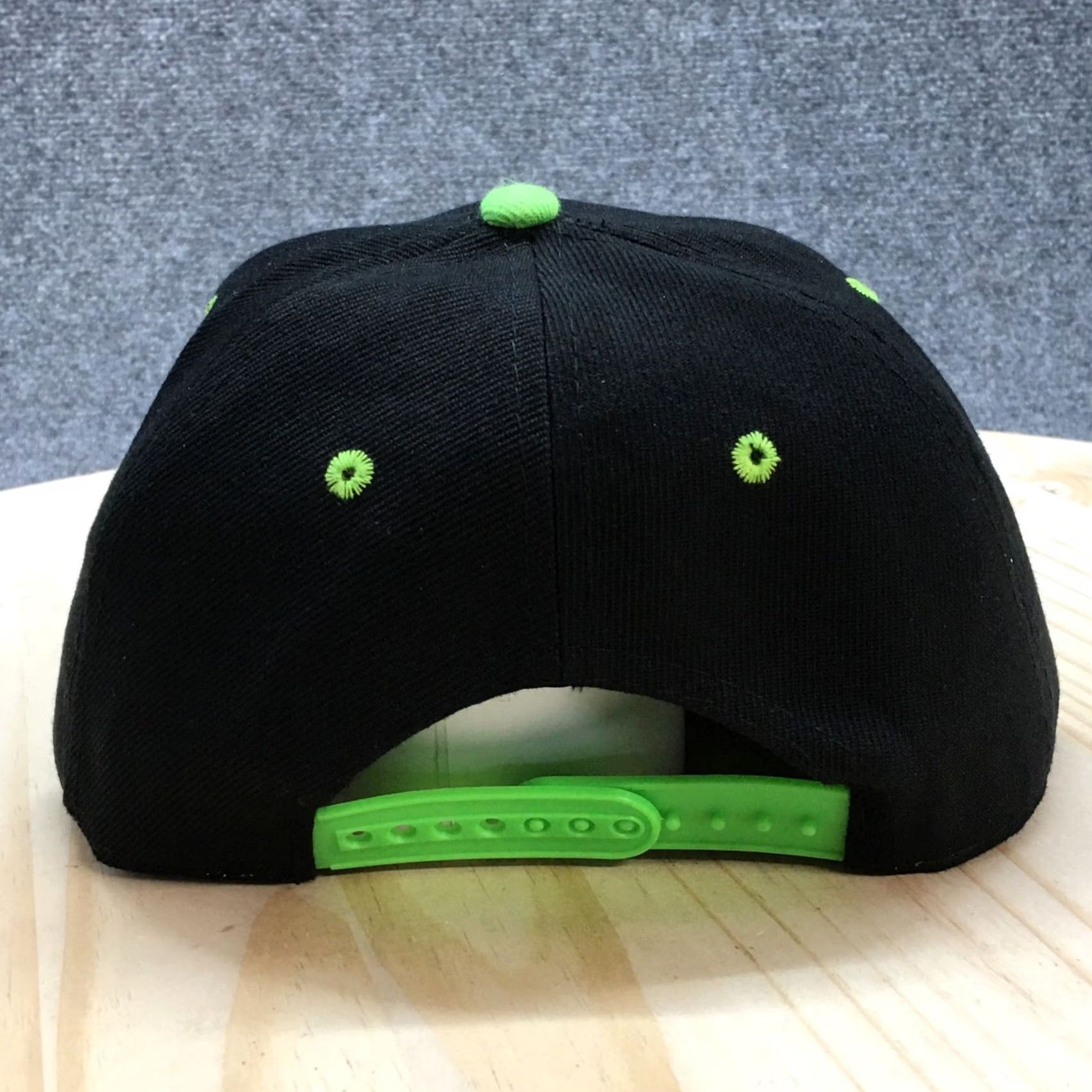 Vintage Hollywood Snapback Cap Hat Mens Black Green OS Flat Brim Acrylic Adjustable Size ONE SIZE - 6 Thumbnail