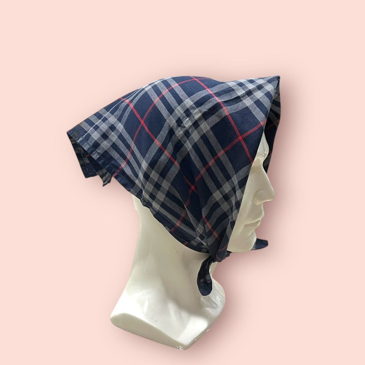 Burberry × Designer ICONIC BURBERRYS BLACK LABEL PLAID NOVA CHECK HANDKERCHIEF Size ONE SIZE - 16 Thumbnail