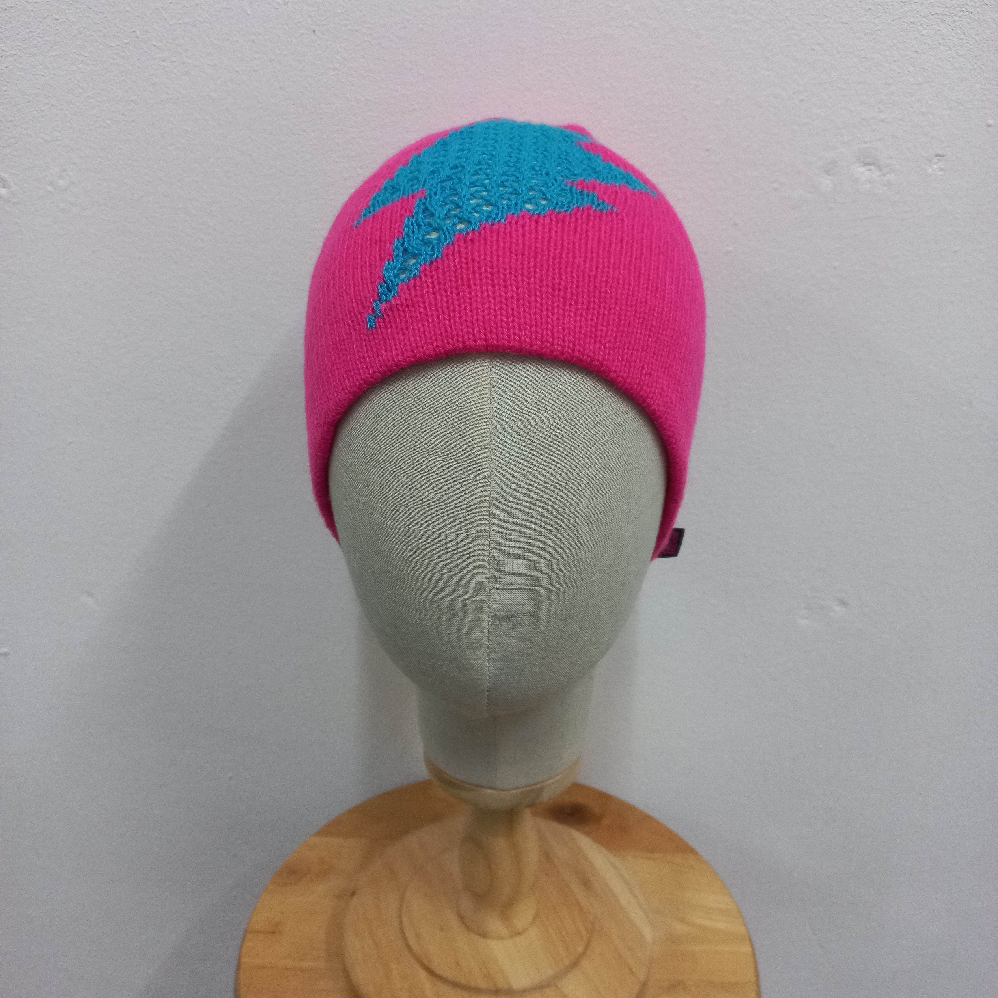 Beauty Beast 💥 Blue blood big logo pop art punk style beanie hat Size ONE SIZE - 2 Thumbnail
