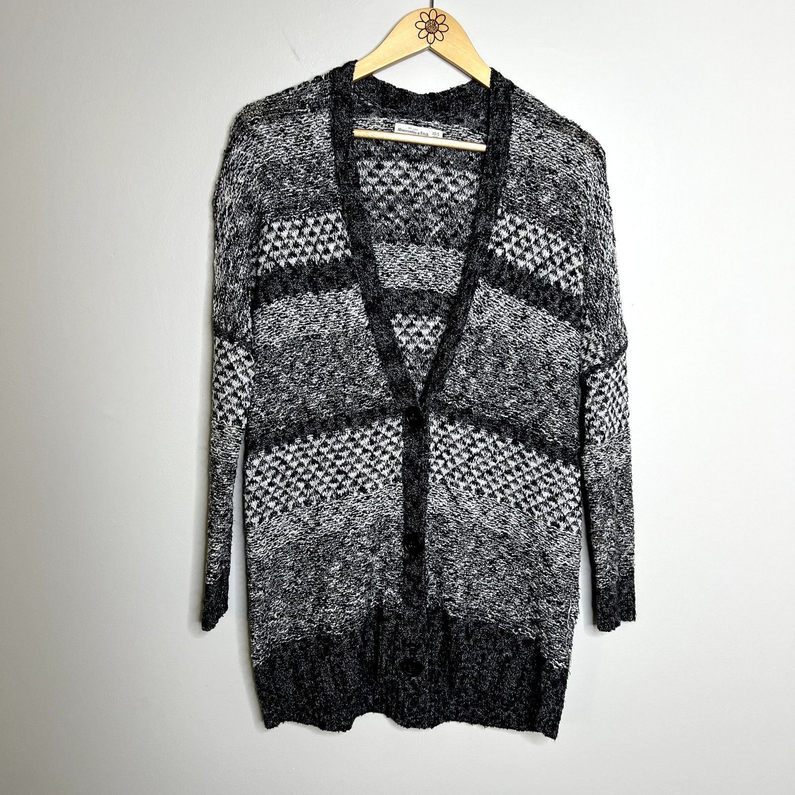 Abercrombie & Fitch Abercrombie & Fitch Knit Striped Button Cardigan Sweater Size XS / US 0-2 / IT 36-38 - 4 Thumbnail