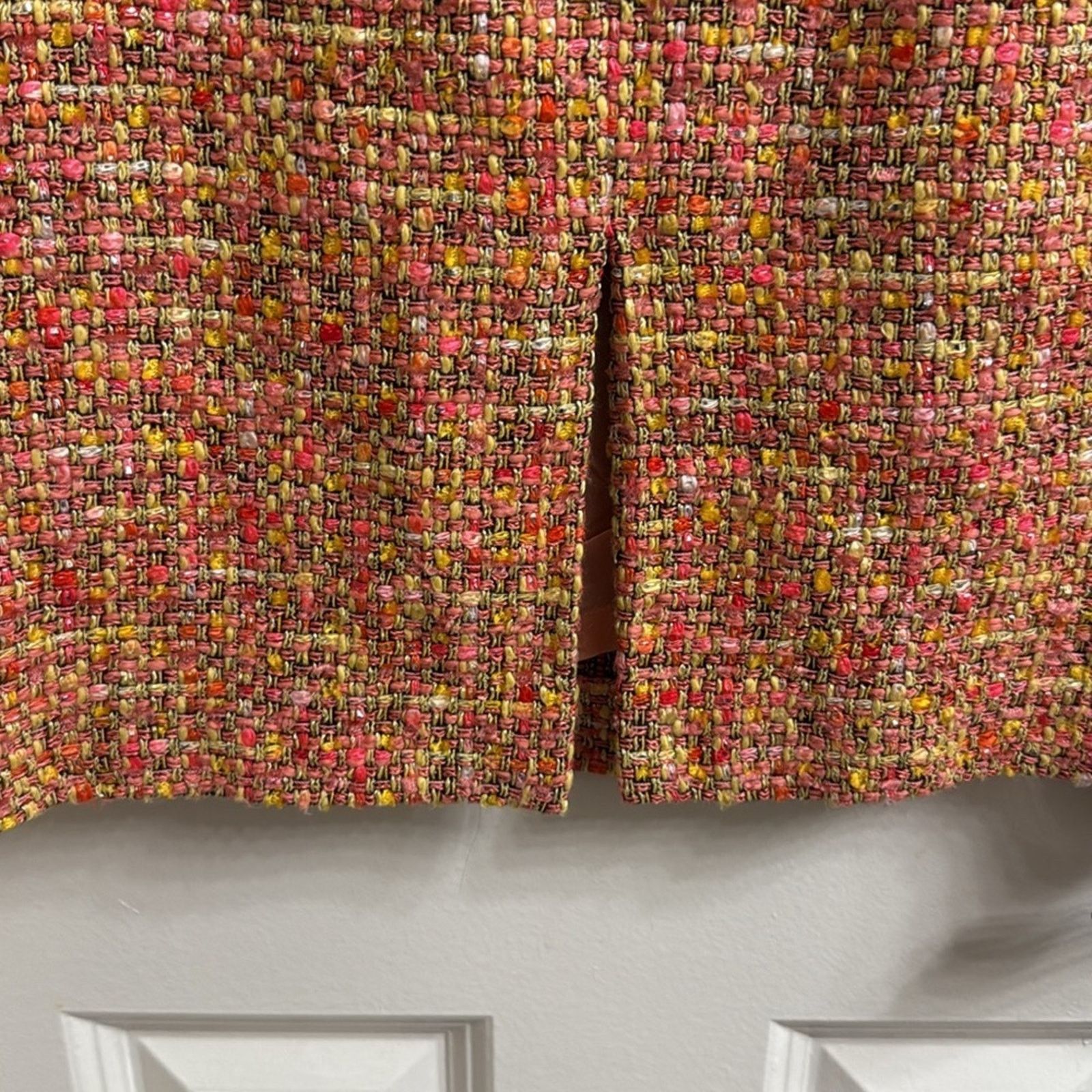 Escada Escada Vibrant Tweed pink and yellow Pencil Skirt sz small Size 27" / US 4 / IT 40 - 5 Thumbnail
