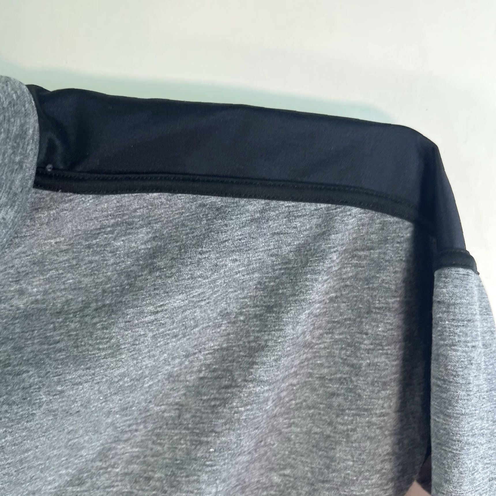 Champion Champion Full Zip Activewear Jacket Womens Size S Heather Gray Size S / US 4 / IT 40 - 3 Thumbnail
