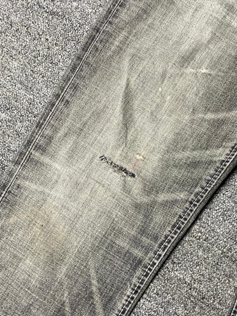 Wrangler Wrangler Classic Distressed Denim Jeans (162) Size US 32 / EU 48 - 12 Thumbnail
