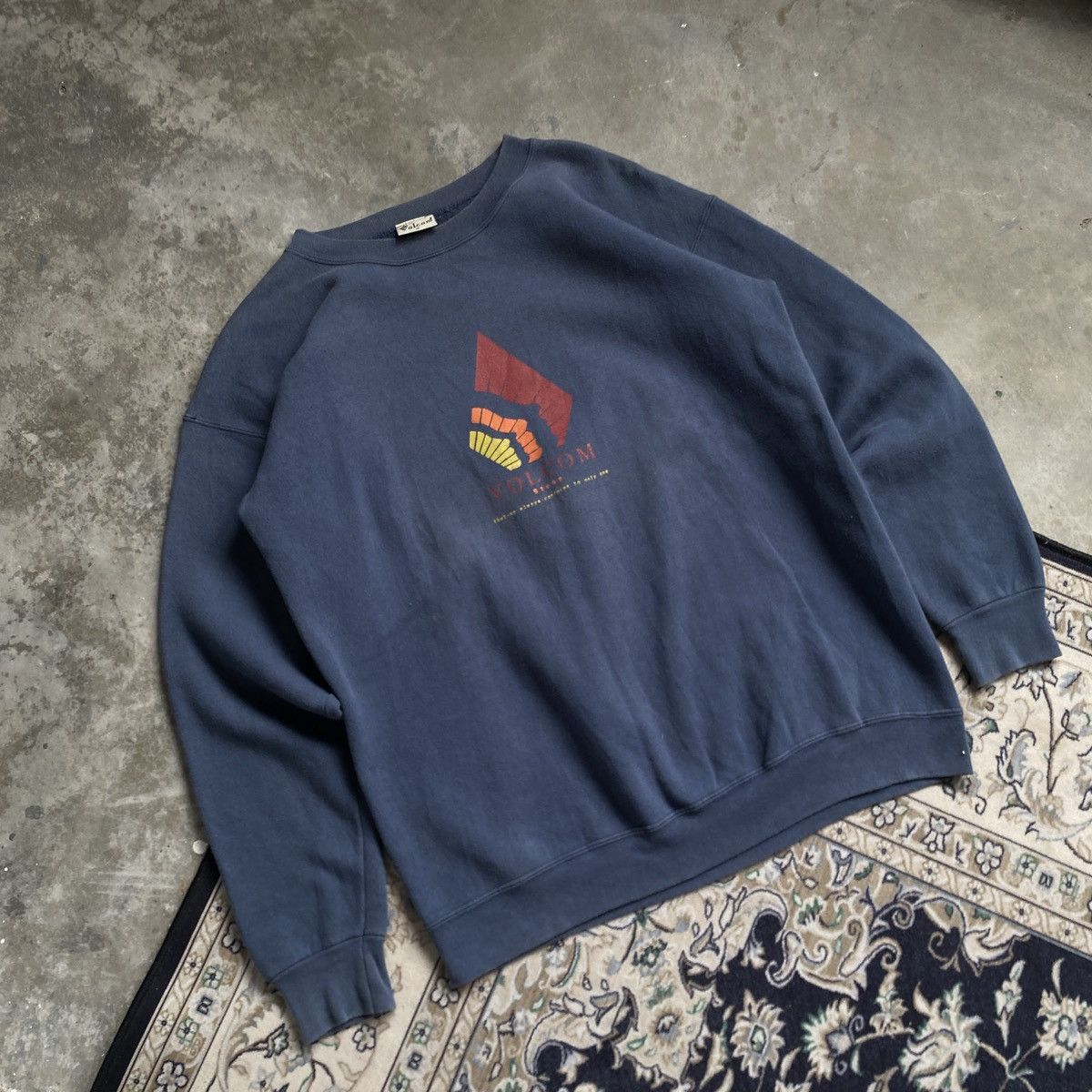 Volcom Vintage Volcom Crewneck Size US L / EU 52-54 / 3 - 6 Thumbnail
