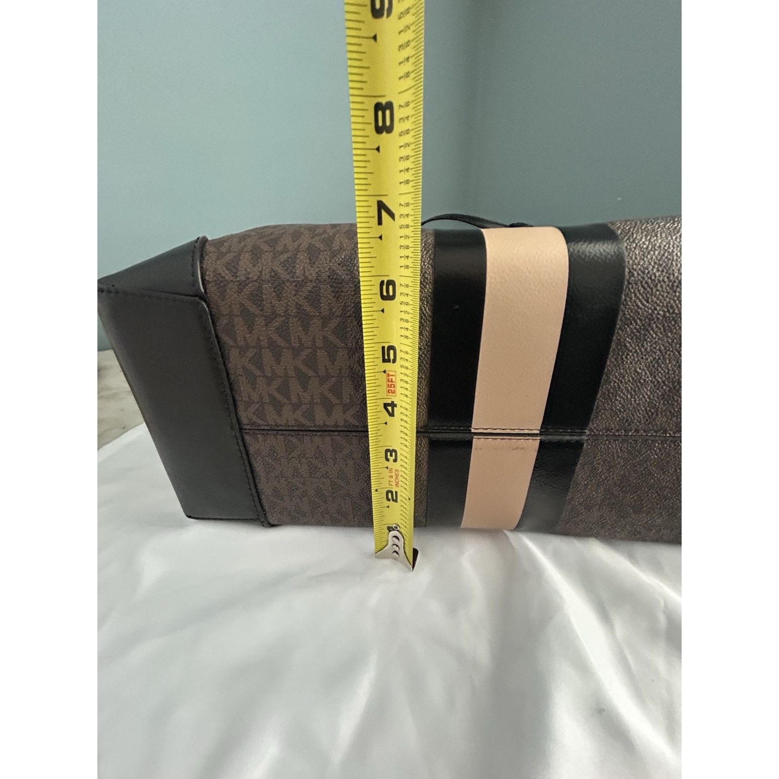 Michael Kors Michael Kors Eva Large Stripe Tote Bag Pouch Black Camel NWT Size ONE SIZE - 16 Thumbnail