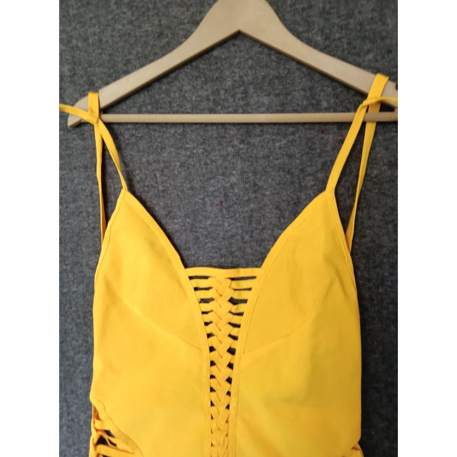 Vintage Codigo One Piece Swimsuit L Yellow One Piece Women Strappy Open Back Tank Top Pattern: Solid Beach Adjustable Strap Mens Womens Girls Boys Size L / US 10 / IT 46 - 7 Thumbnail