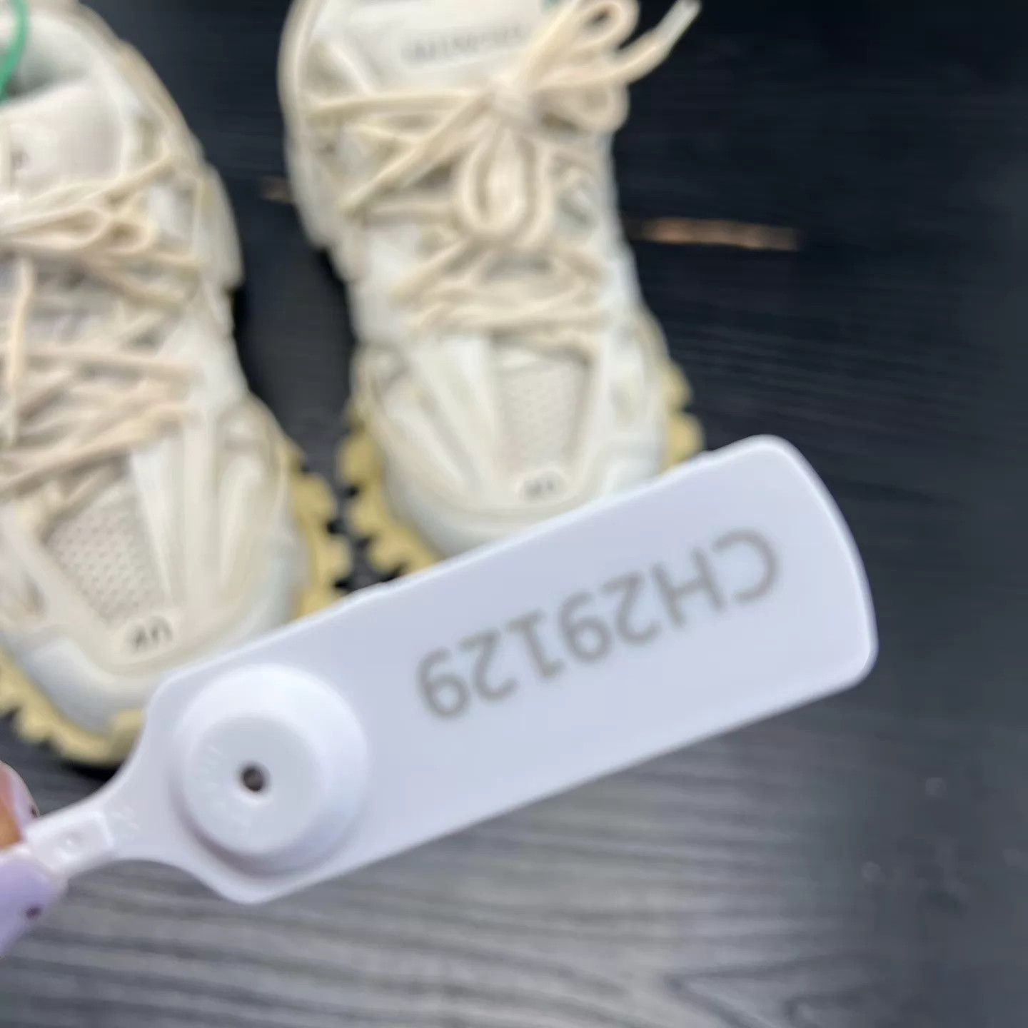 Balenciaga Balenciaga Track White 40 Good Condition Size US 7 / EU 40 - 9 Thumbnail