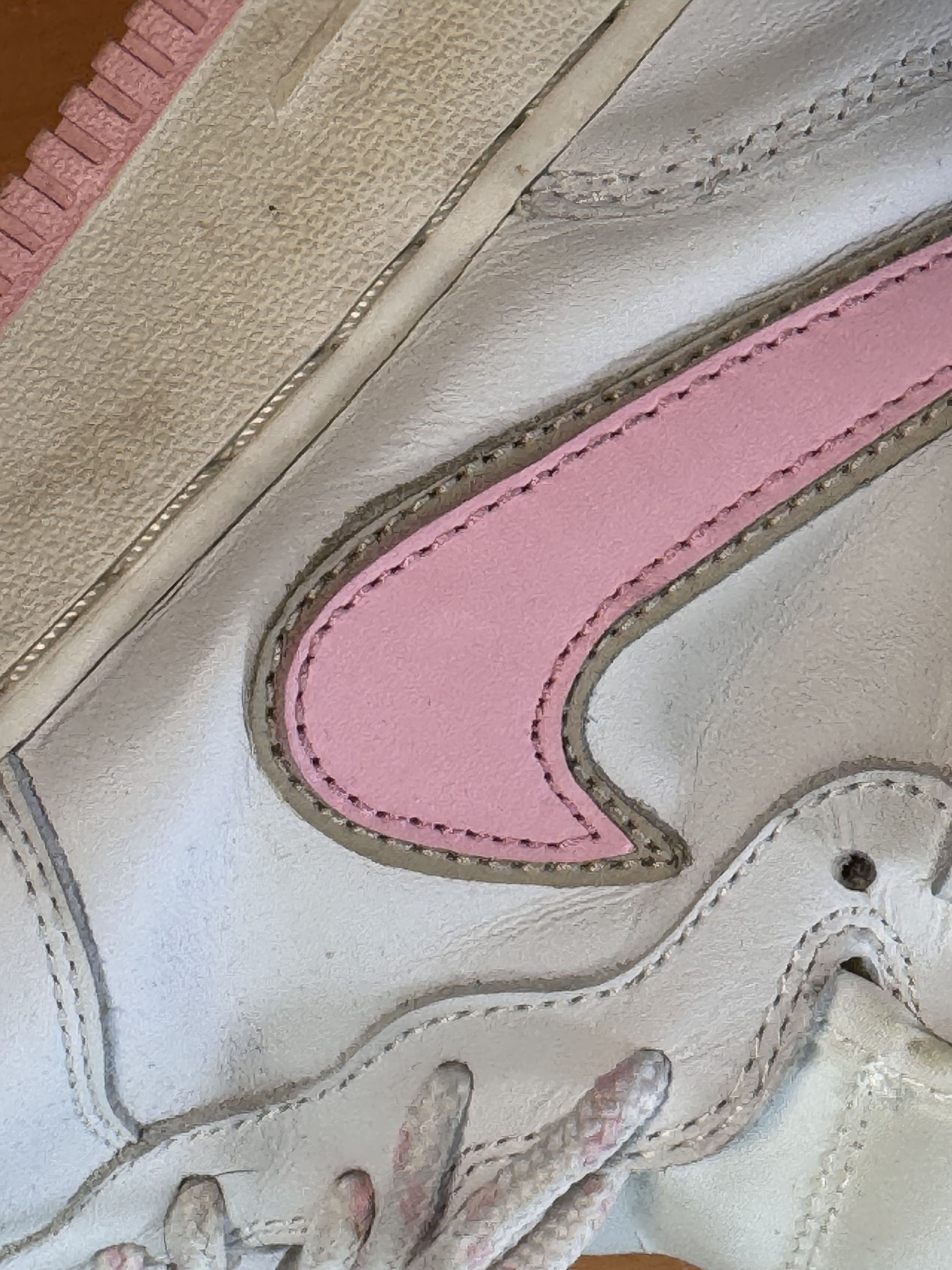 Nike 2005 Nike Wmns Air Force 1 Mid 'White Shy Pink' double Size US 7.5 / EU 40-41 - 11 Thumbnail
