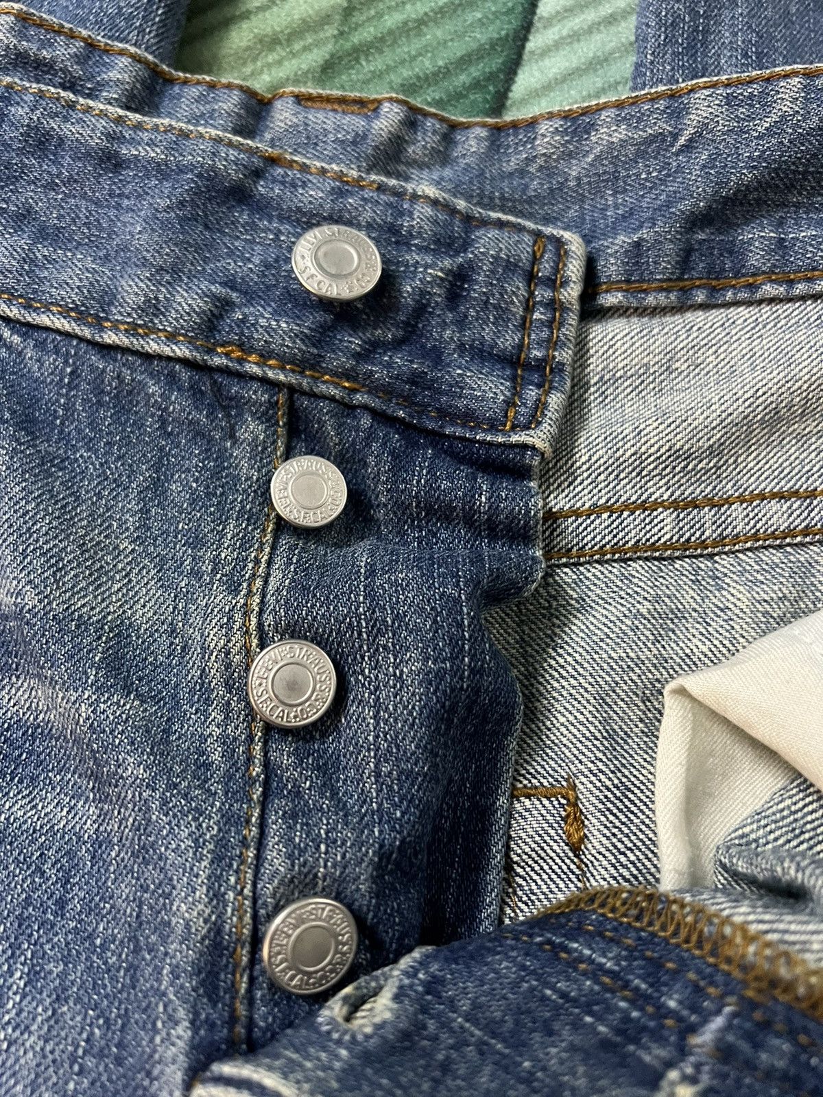 Levi's 💥FLARE💥VINTAGE LEVIS 512 DISTRESSED JEANS VERY RARE Size US 32 / EU 48 - 3 Thumbnail