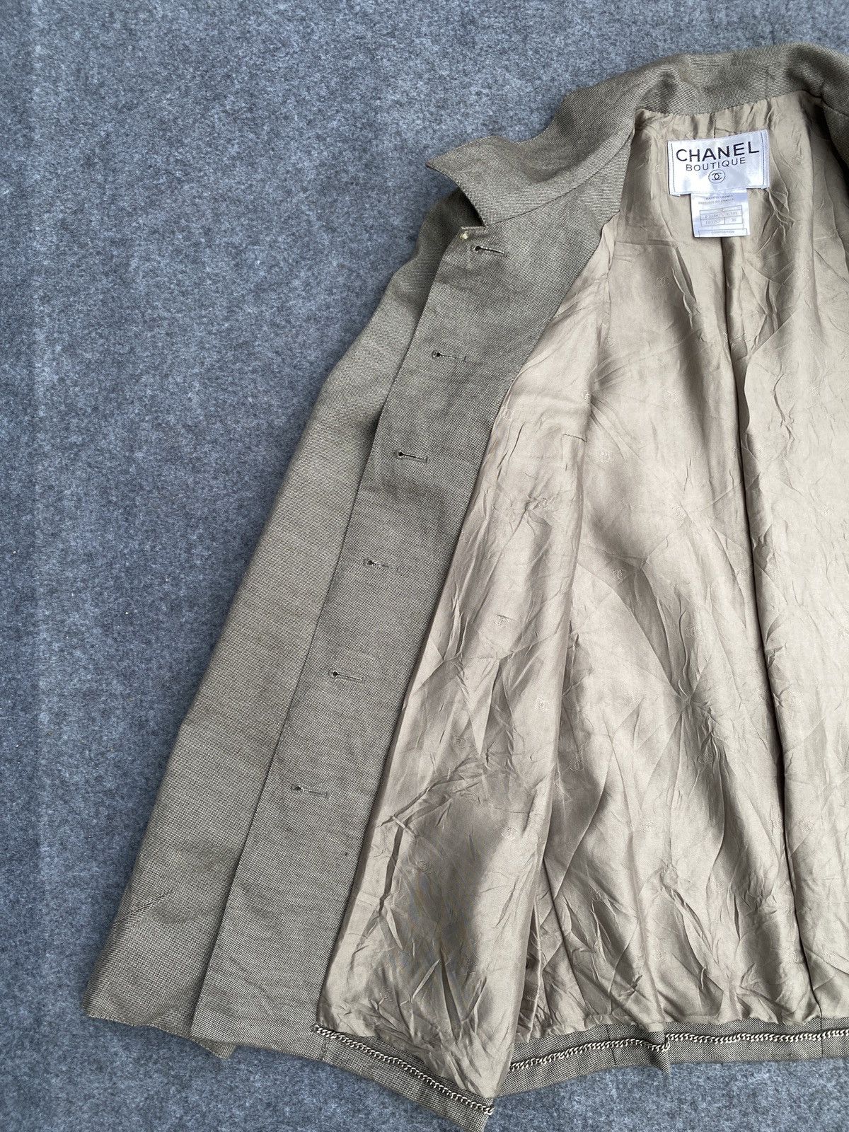 Chanel Chanel boutique missing button jacket Size XS / US 0-2 / IT 36-38 - 16 Thumbnail