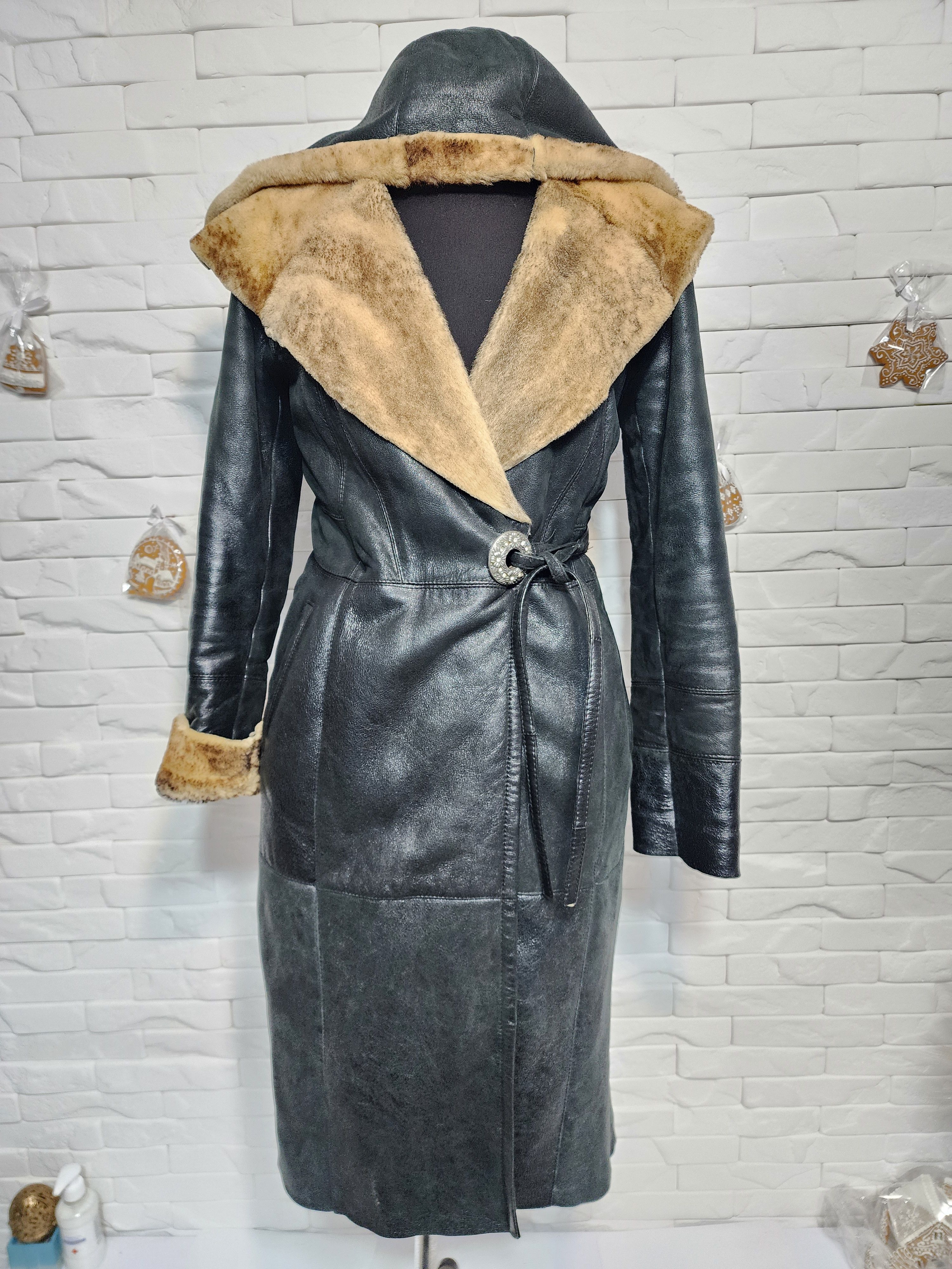Furla Black Sheepskin Coat: Women's Fur Hood Winter Outwear Size M / US 6-8 / IT 42-44 - 1 Thumbnail