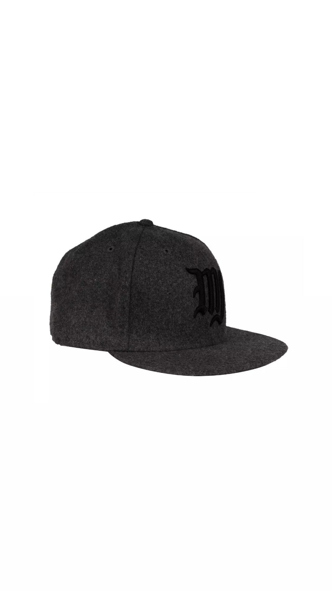 Marc Jacobs fitted hat size 7 5/8 brand new Marc By Marc Jacobs | Accessories | Marc Jacobs Fitted Hat  main image 2
