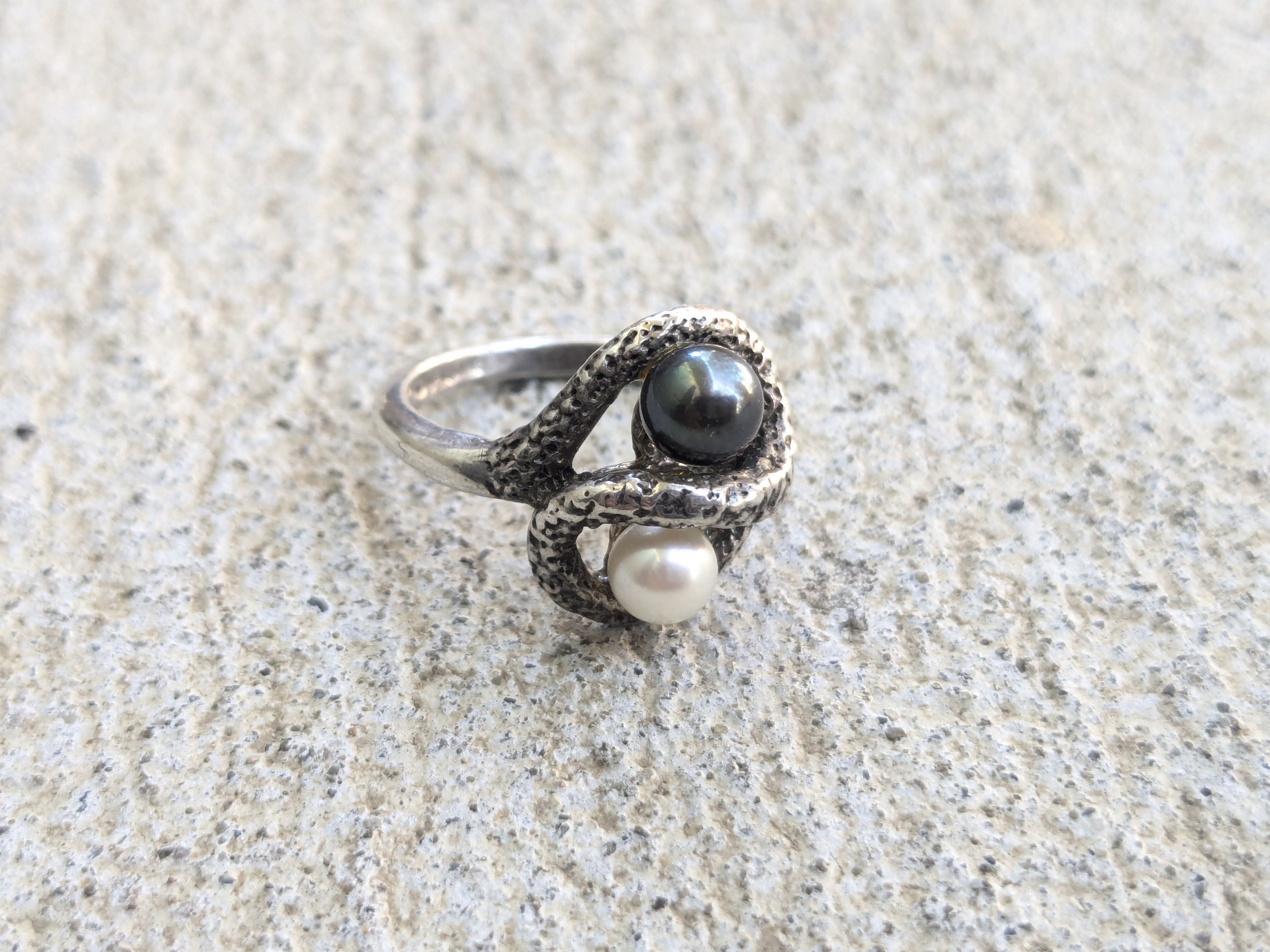 Other Vintage Sterling Silver Ring Pearls 6.25 Modern Abstract Size ONE SIZE - 1 Thumbnail