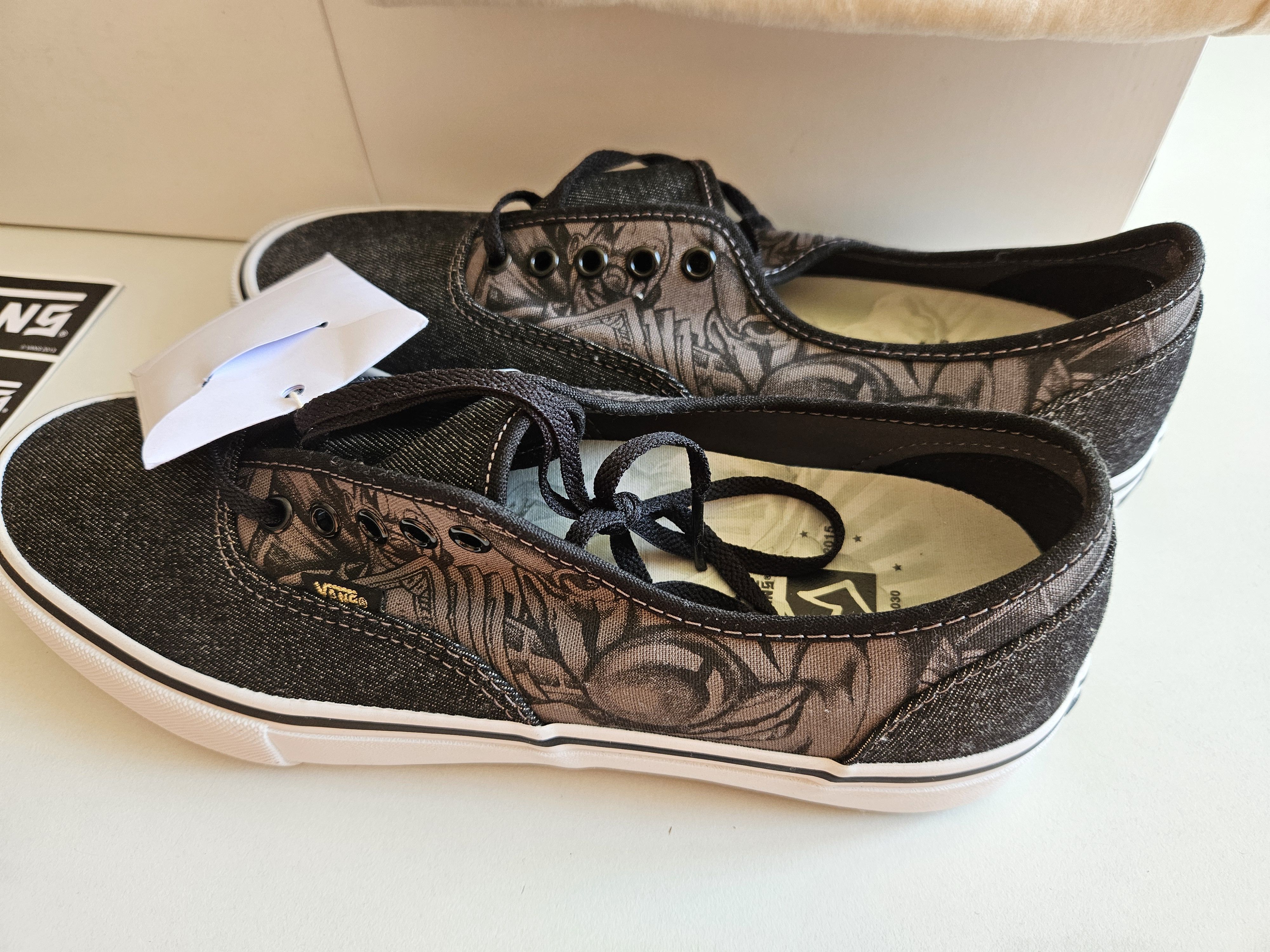 Mister Cartoon × Syndicate × Vans Vans Authentic "S" (Mister Cartoon) black/gold Size US 11.5 / EU 44-45 - 2 Thumbnail