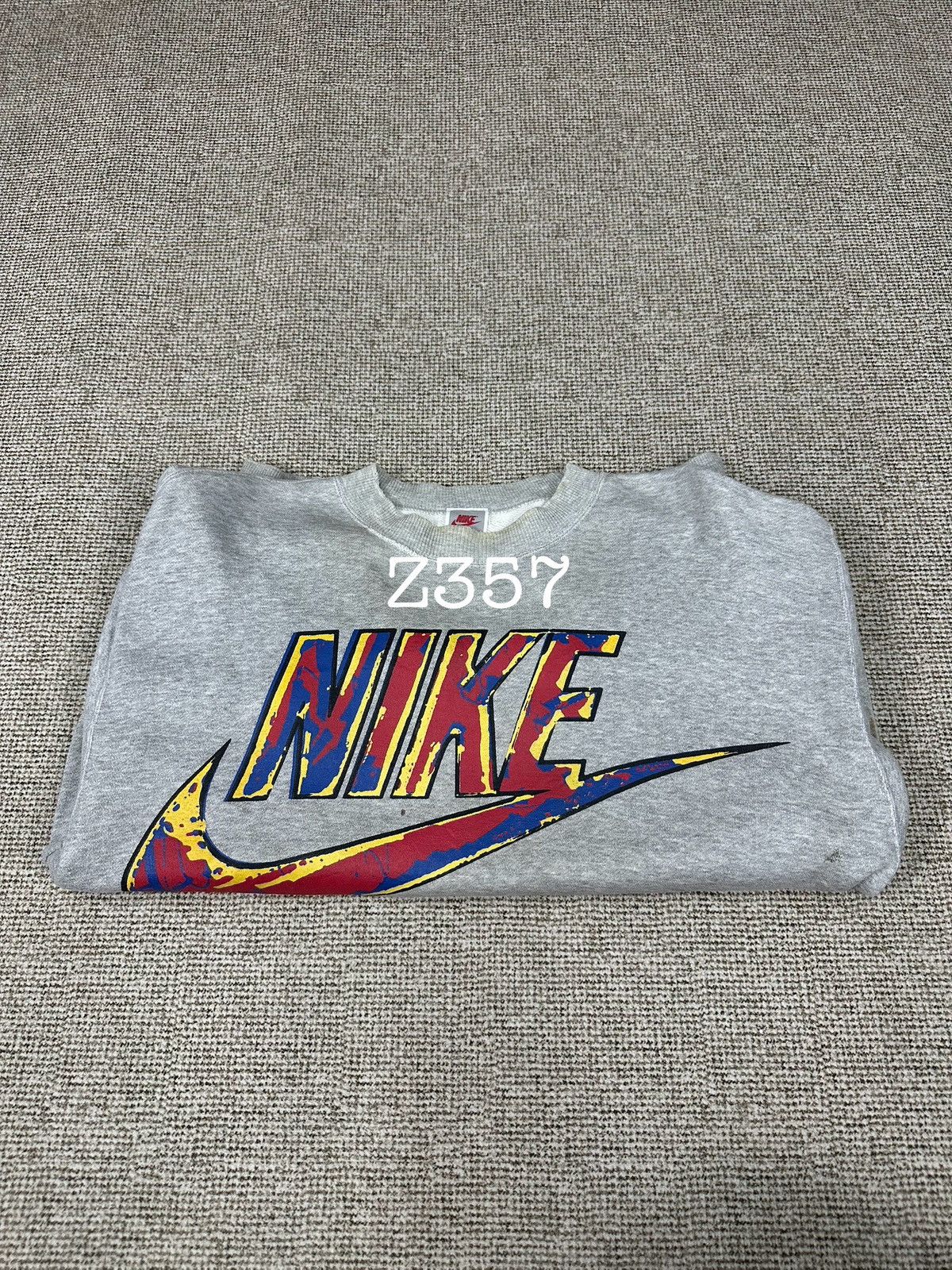 Nike Vintage 80s Nike Air Big Logo Crewneck Z357 Size US L / EU 52-54 / 3 - 11 Thumbnail