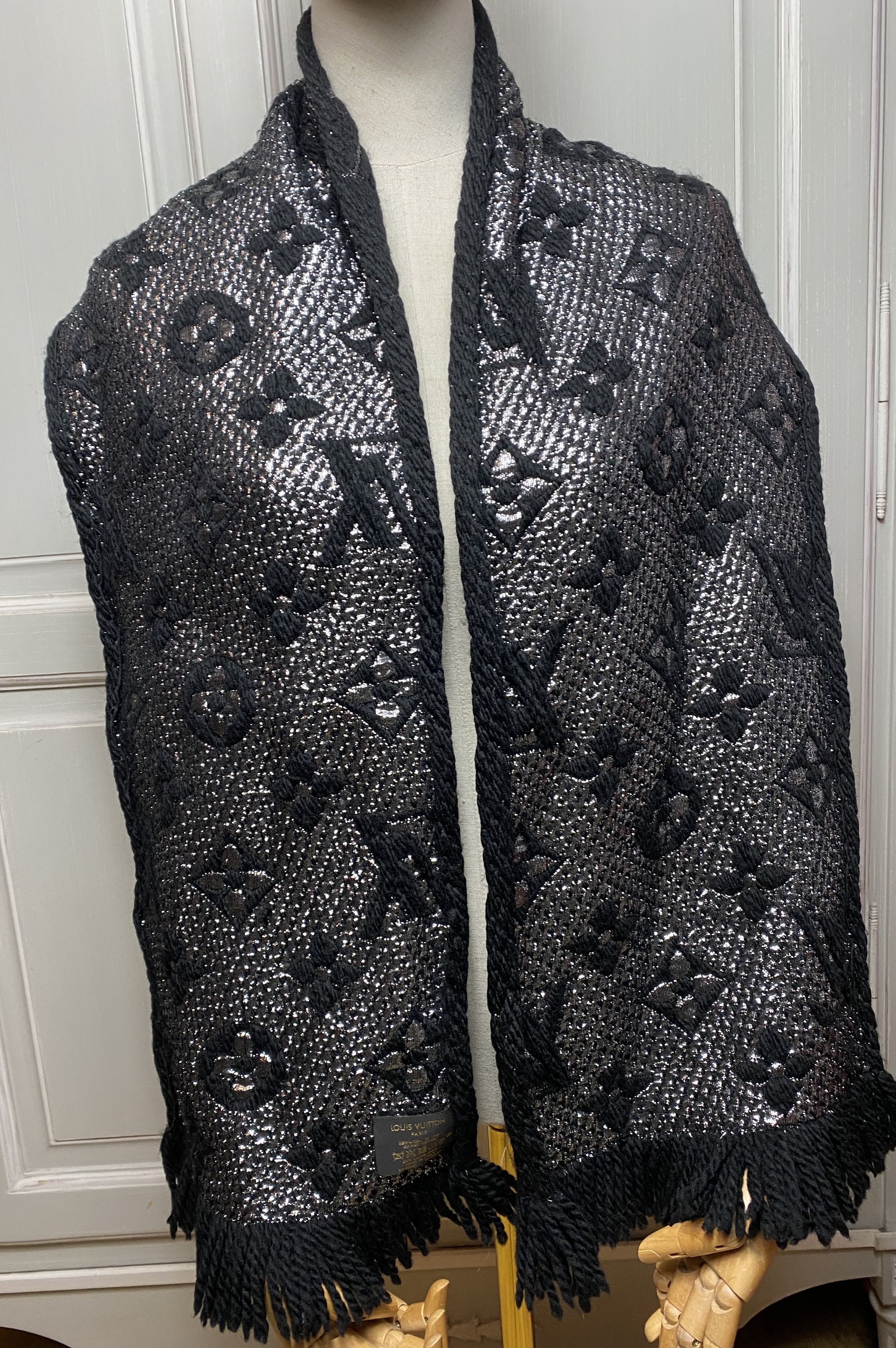 Louis Vuitton Louis Vuitton logomania wool scarf Size ONE SIZE - 7 Thumbnail