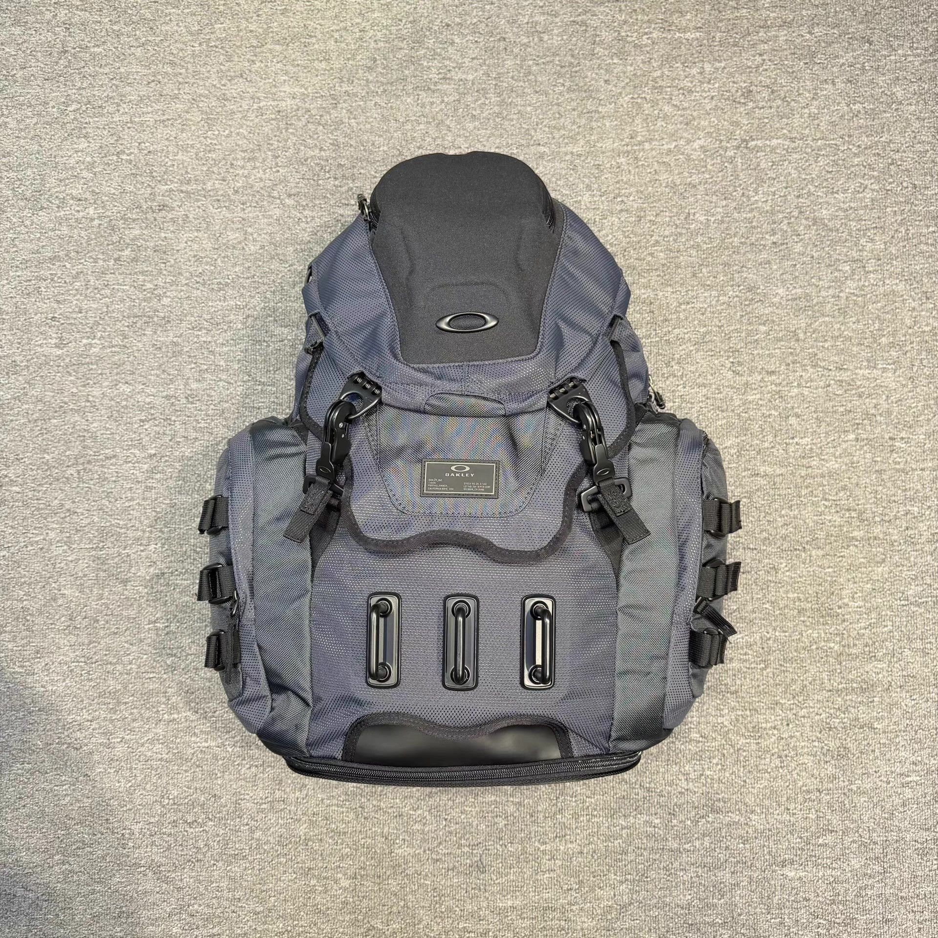 Oakley OAKLEY Backpack Q5 Size 34 - 1 Thumbnail