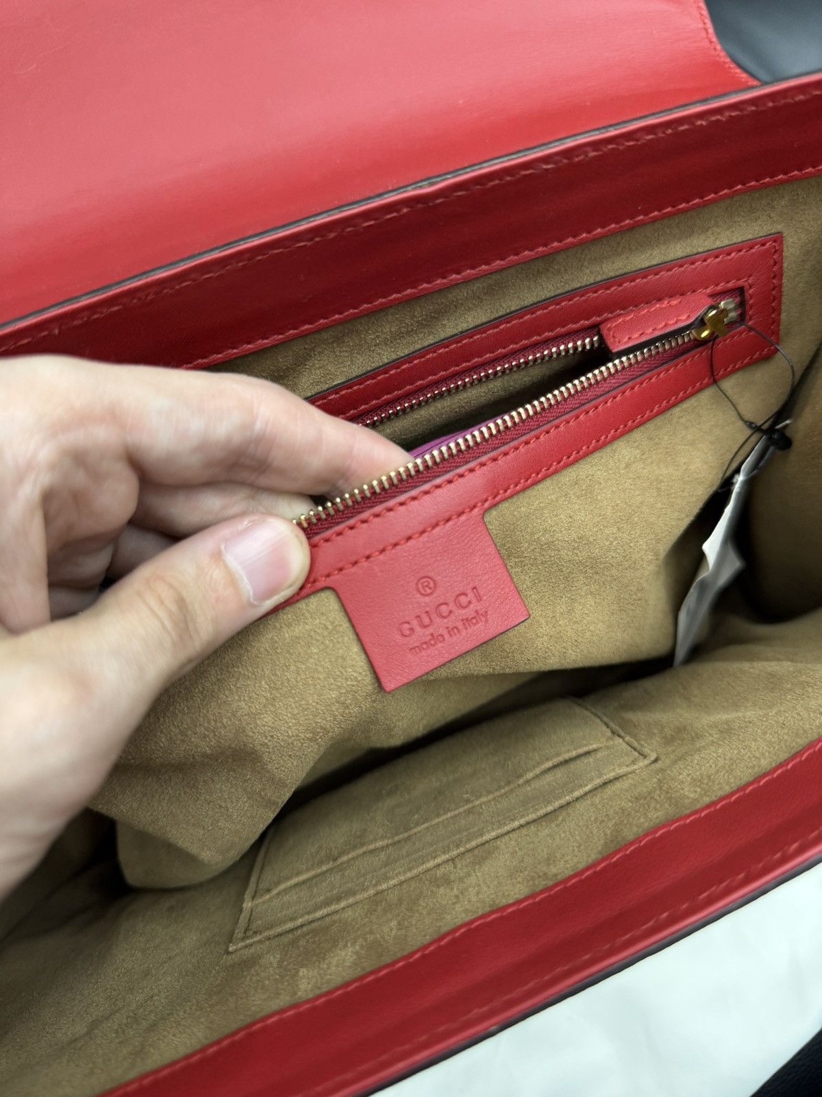Gucci Gucci GG Supreme Handbag Shoulder Bag Padlock Purse $2300 Size ONE SIZE - 18 Thumbnail