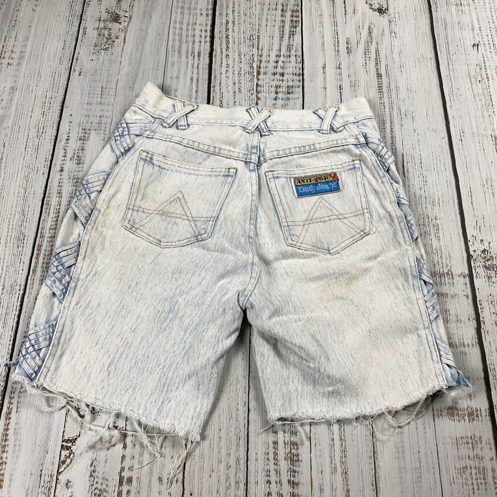 Vintage VINTAGE Anti-basic 80s High Waisted Cut-Off Mom Shorts Denim Jorts Women's 9/10 Blue New Wave Size 30" / US 8 / IT 44 - 6 Thumbnail
